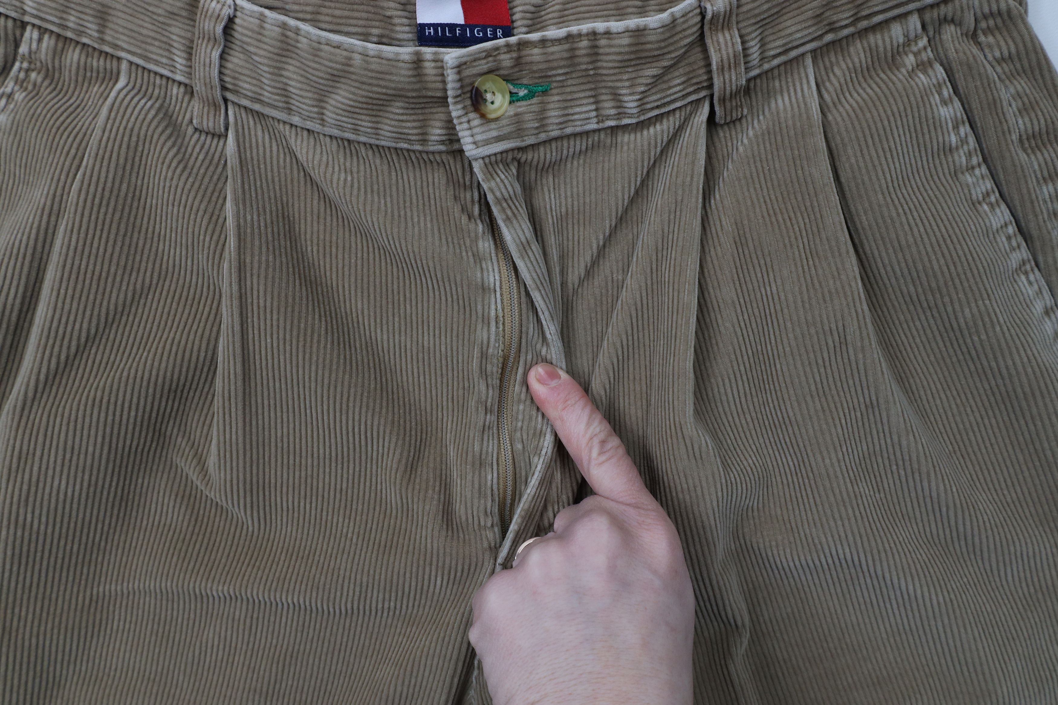 Tommy Hilfiger × Vintage Vintage 90s Tommy Hilfiger Wide Leg Corduroy Pants Beige Size US 34 / EU 50 - 6 Thumbnail