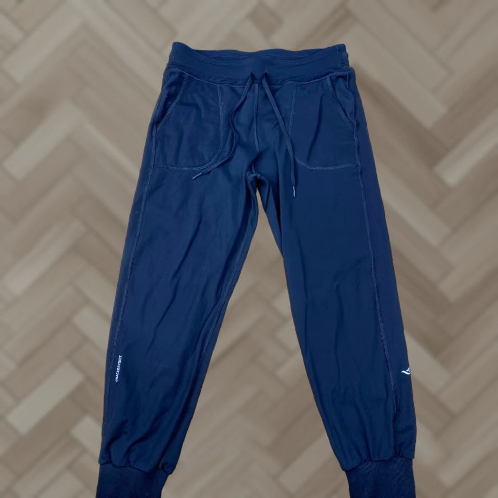 Vintage **Graced By Grit Women's Black Joggers Small Activewear** User: Graced By Grit Women's Black Small Joggers Activewear Size 28" / US 6 / IT 42 - 1 Thumbnail