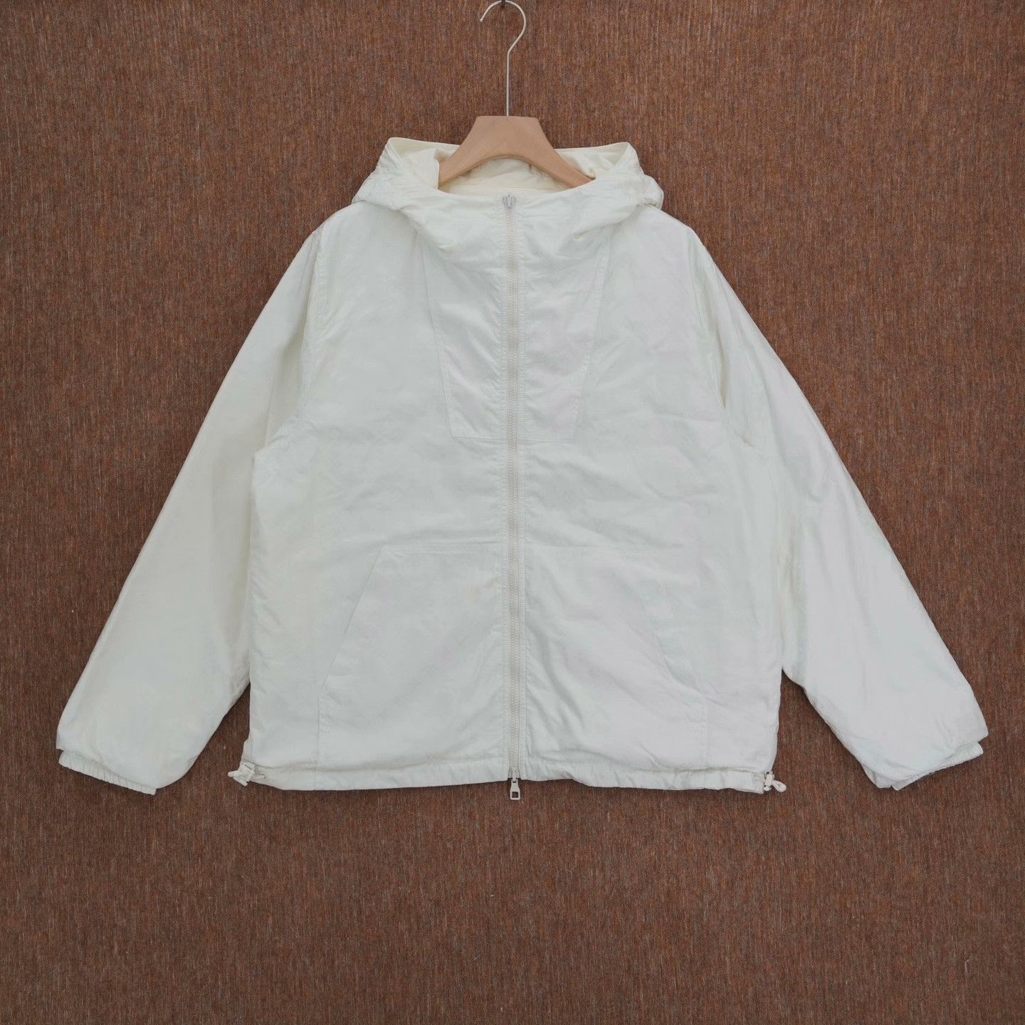 Louis Vuitton Louis Vuitton White Light Jacket 36 Men Size US S / EU 44-46 / 1 - 1 Thumbnail