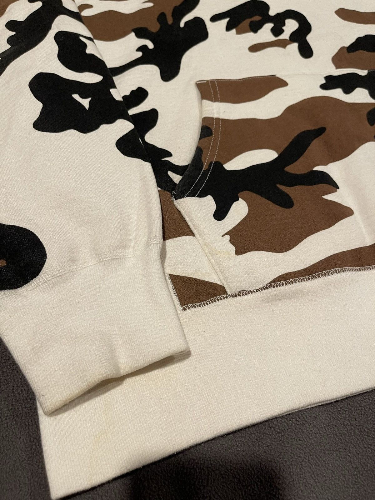 Supreme Supreme Cow Camo Box logo hoodie 2017 Size US XL / EU 56 / 4 - 10 Thumbnail