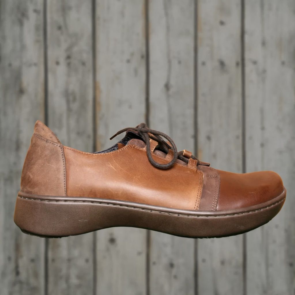 Vintage NAOT Riviera Brown Leather Oxford Womens US 10 EUR 41 Casual Lace Up Shoes Size ONE SIZE - 1 Thumbnail