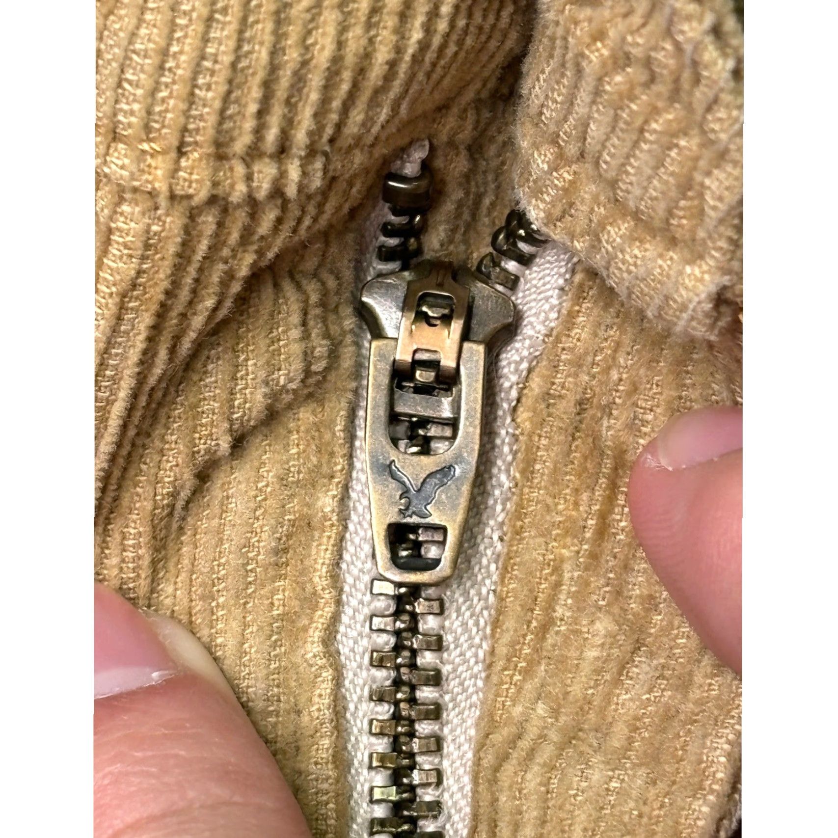American Eagle Outfitters VINTAGE American Eagle Jeans Corduroy Mom Straight Womens 00 24x28 Tan High Rise Stretch Pockets Logo Button Solid Size 24" / US 00 / IT 34 - 3 Thumbnail