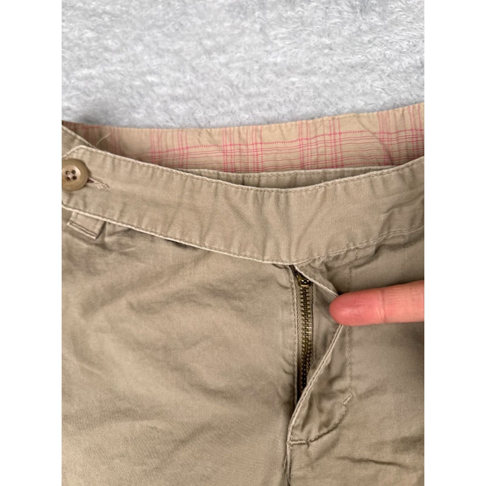 The North Face The North Face Women's Shorts 6 Khaki Casual Cargo Pocket Twill Stretch 10in Inseam Size 28" / US 6 / IT 42 - 6 Thumbnail