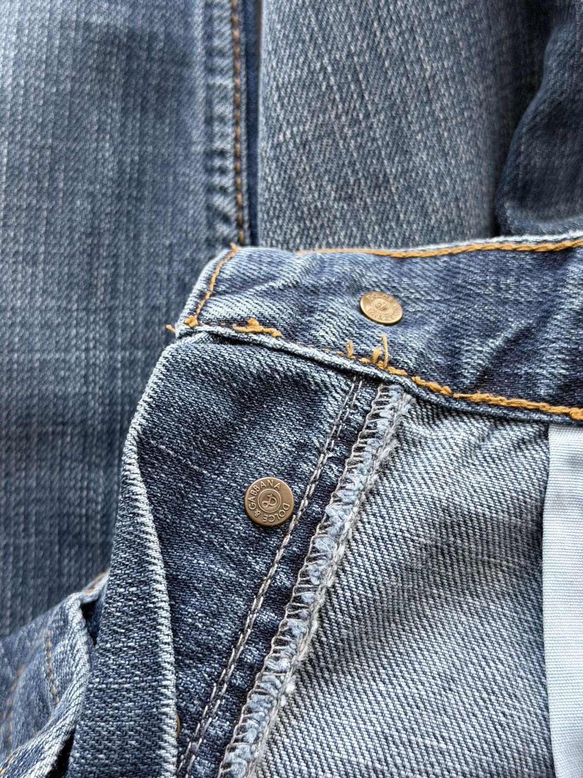 Dolce & Gabbana 2000s Dolce & Gabbana Washed Denim Jeans Size US 32 / EU 48 - 16 Thumbnail