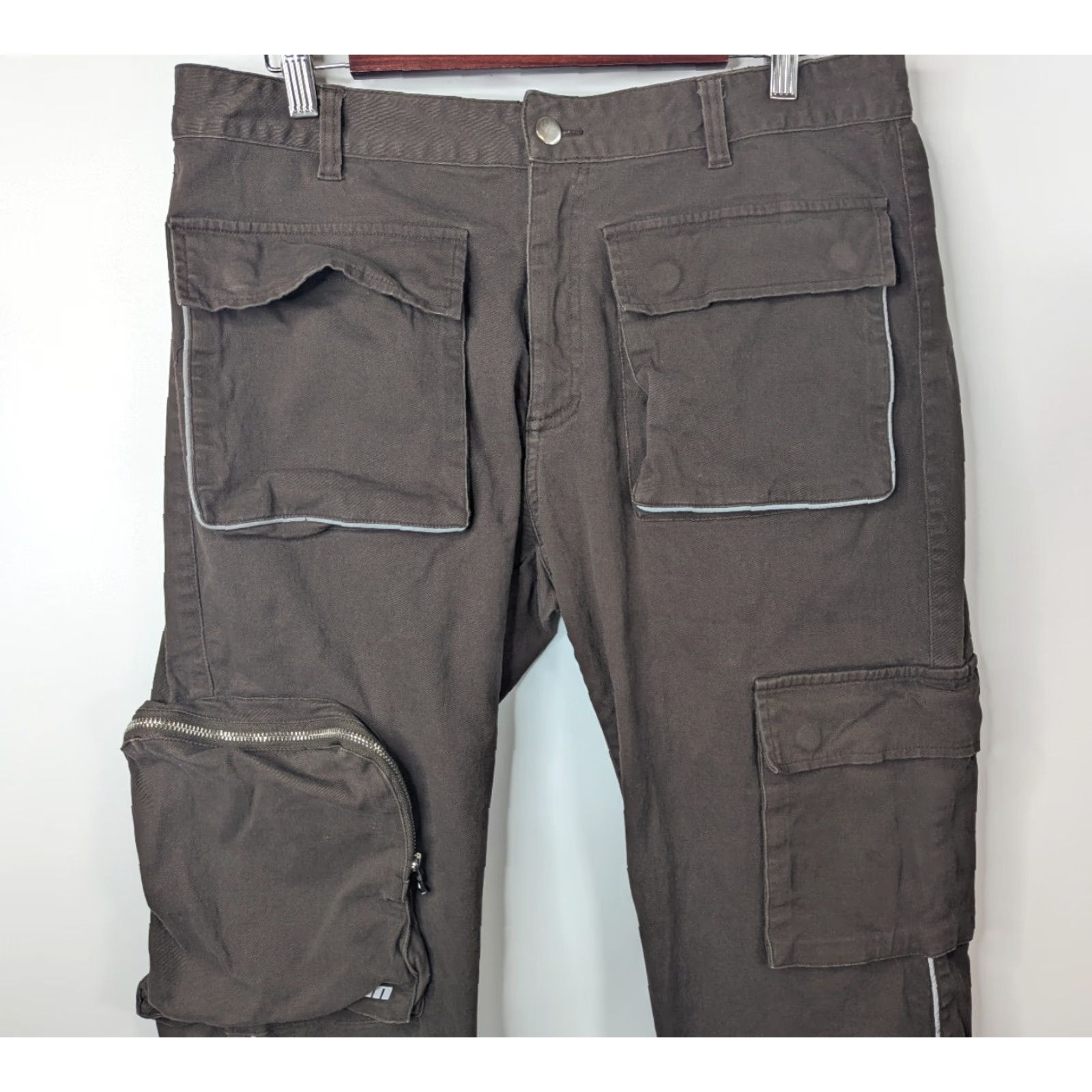 Vintage EPTM Cargo Pants Mens XL Brown Zipper Pockets Cargo Pocket Straight Relaxed Streetwear 32in Inseam Regular Pants Clothing Size US 36 / EU 52 - 3 Thumbnail