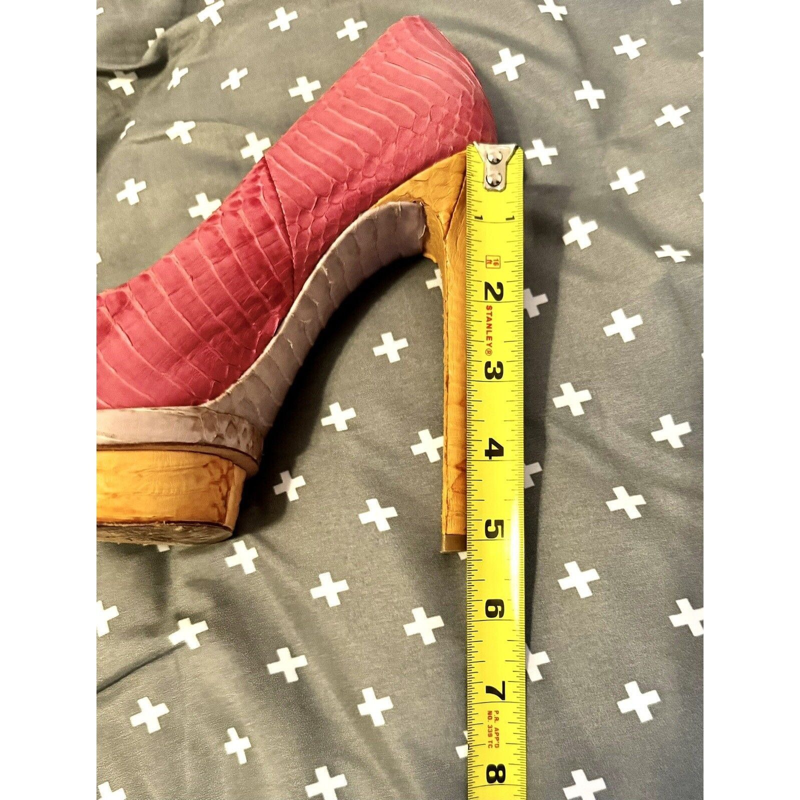 Brian Atwood Brian Atwood Pink Snakeskin Platform Pumps Heels - Size US6 Size US 6 / IT 36 - 13 Thumbnail