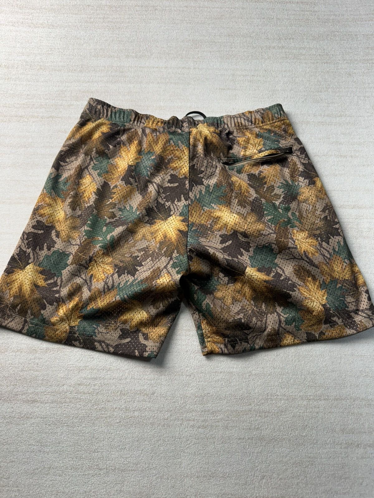 John Elliott Tree camo mesh shorts Size US 31 - 3 Thumbnail