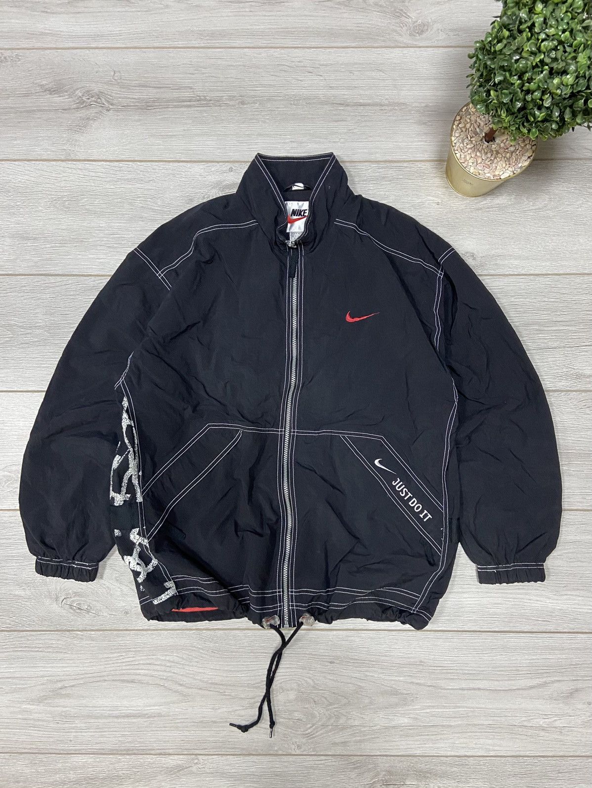 Nike Nike vintage stitched big logo track jacket windbreaker Size US M / EU 48-50 / 2 - 2 Thumbnail