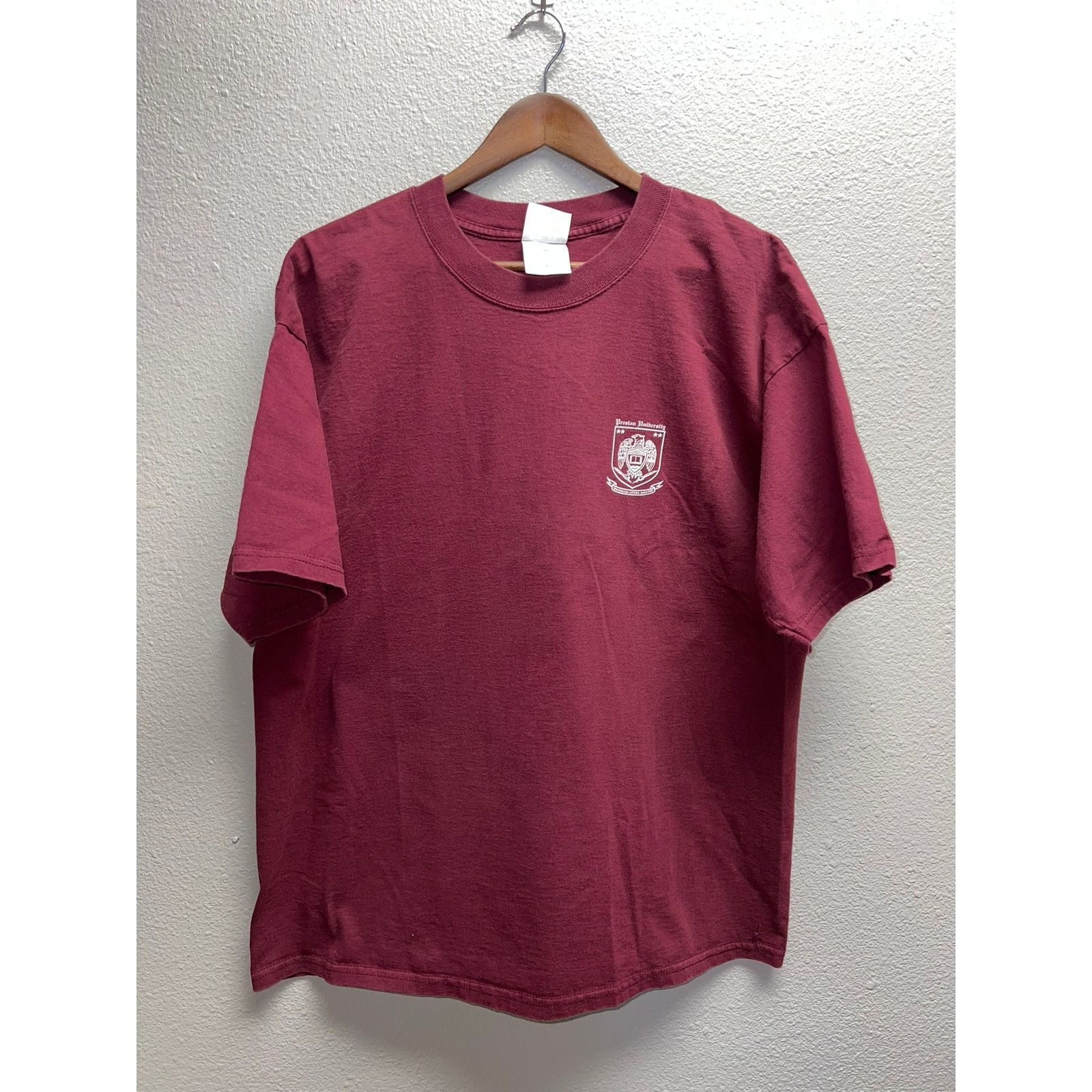Gildan Vintage Preston University Shirt Cheyenne Wyoming Red Tee XL Size US XL / EU 56 / 4 - 1 Thumbnail
