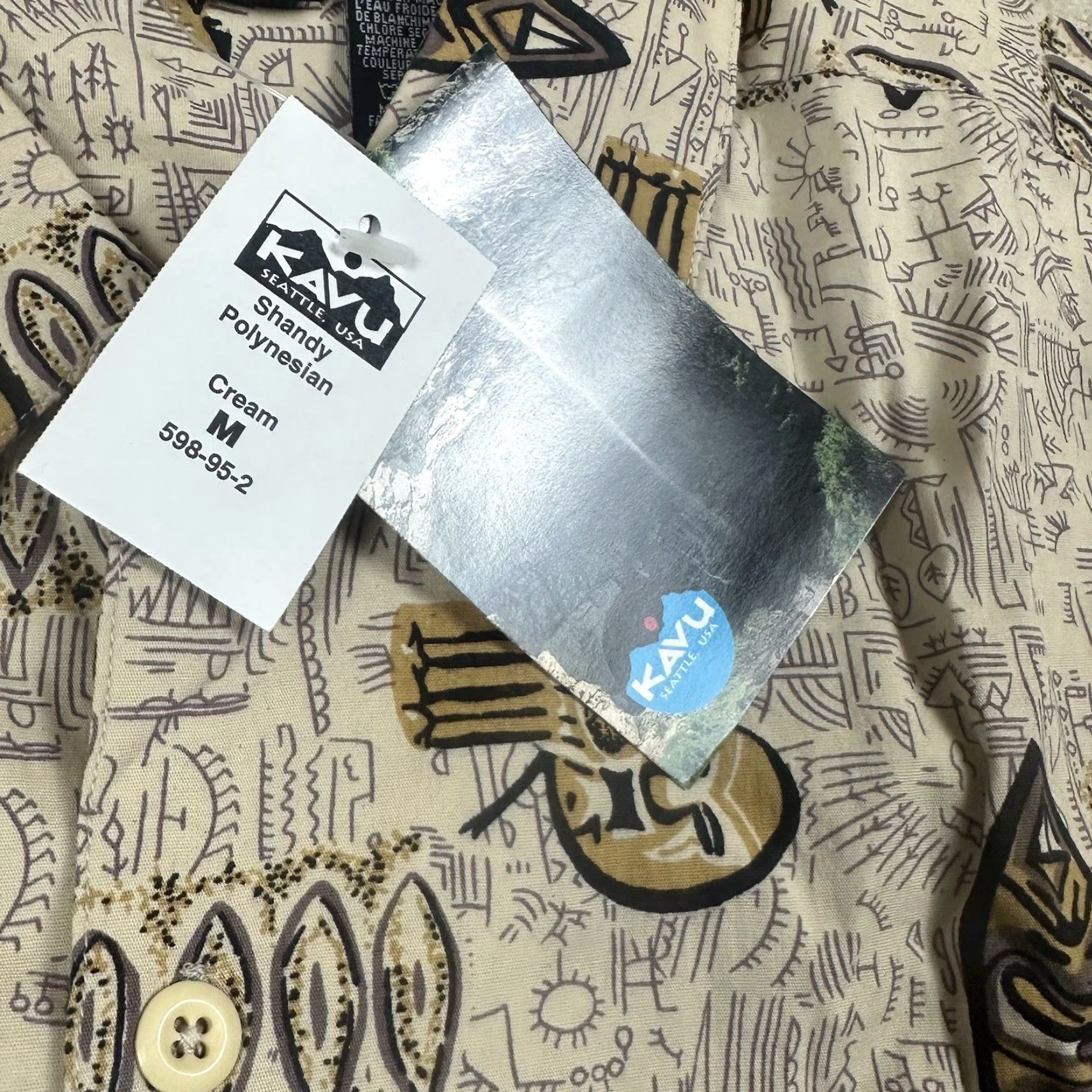 KAVU KAVU Button-Up Shirt Mens Medium Beige Polynesian NWT Casual Collared Short Sleeve Size US M / EU 48-50 / 2 - 5 Thumbnail