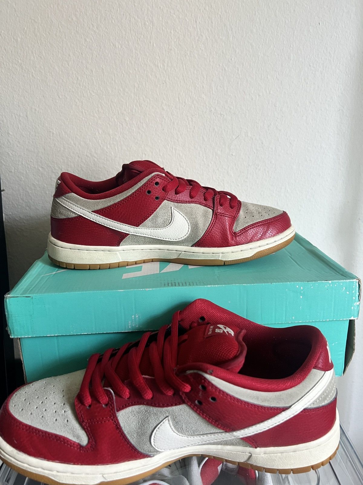 Nike SB Size 9.5 - Nike Dunk Pro SB Low Valentines Day Size US 9.5 / EU 42-43 - 4 Thumbnail