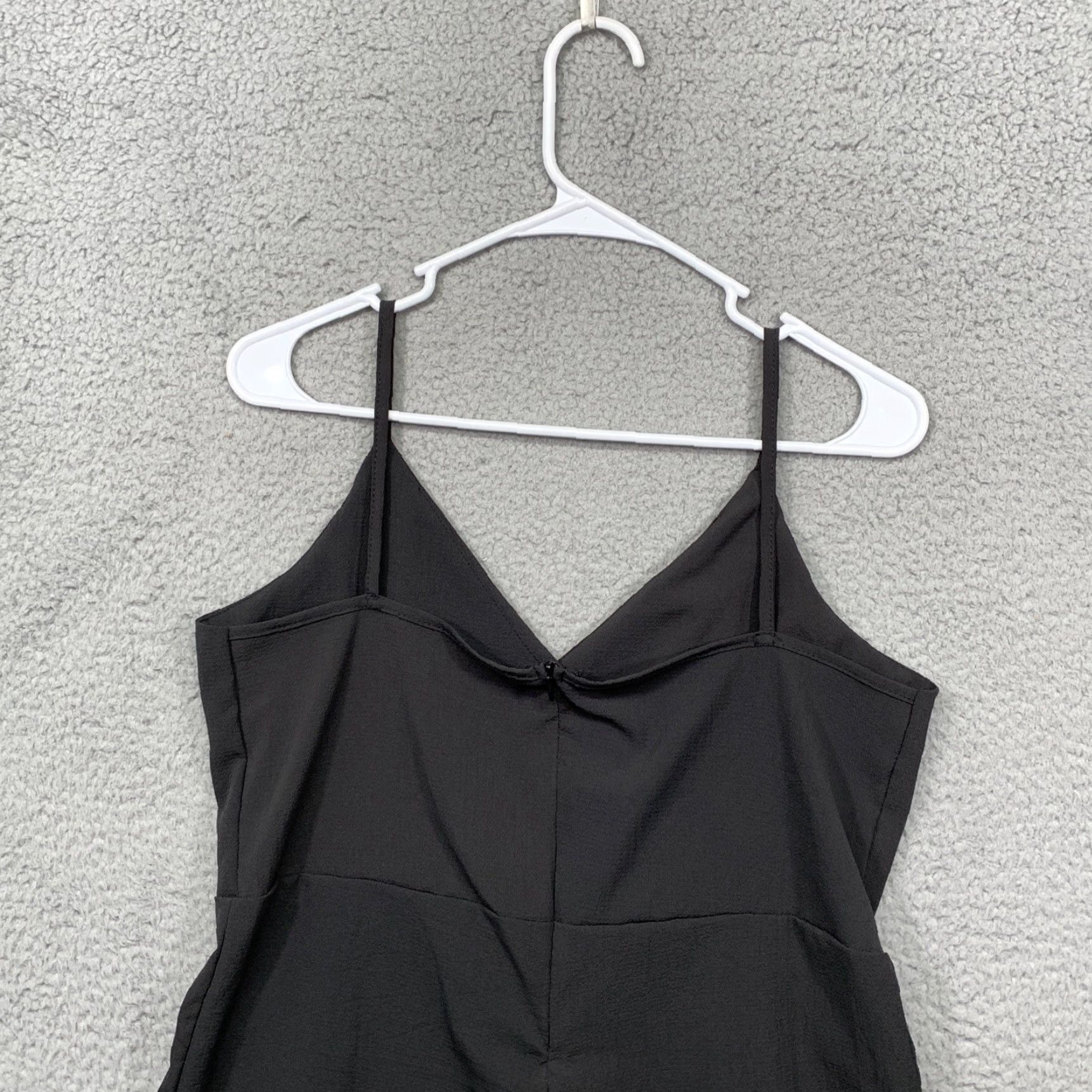 Vintage **Black Elastic Waist Women Romper Size L (Runs Small)** User: Women Black Elastic Waist Romper Size L (Runs Small) Size 36" / US 14 / IT 50 - 4 Thumbnail