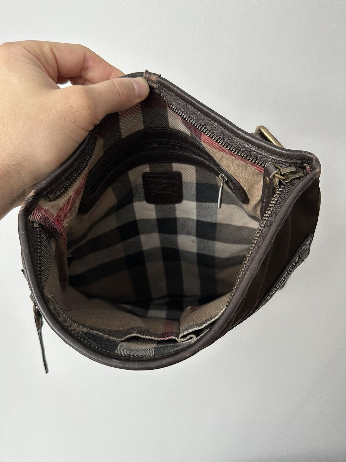 Burberry Burberry nylon brown crossbody bag Size ONE SIZE - 12 Thumbnail