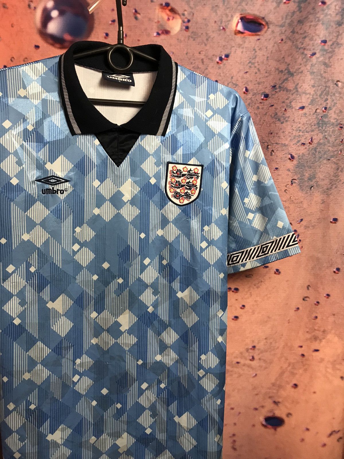 Vintage Vintage England Shearer Umbro soccer jersey Size US L / EU 52-54 / 3 - 1 Thumbnail