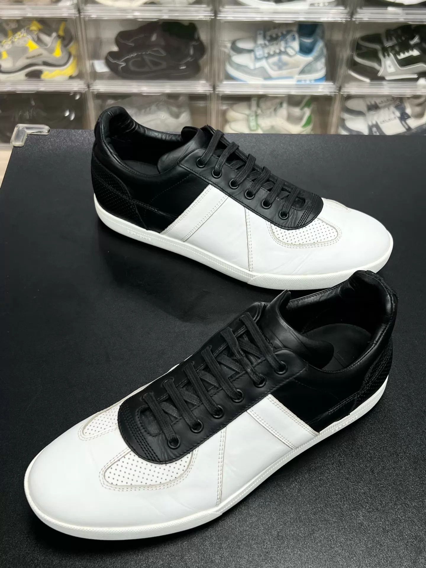 Dior DIOR B01 Black & White Leather German Trainer 42.5 Size US 9.5 / EU 42-43 - 1 Thumbnail
