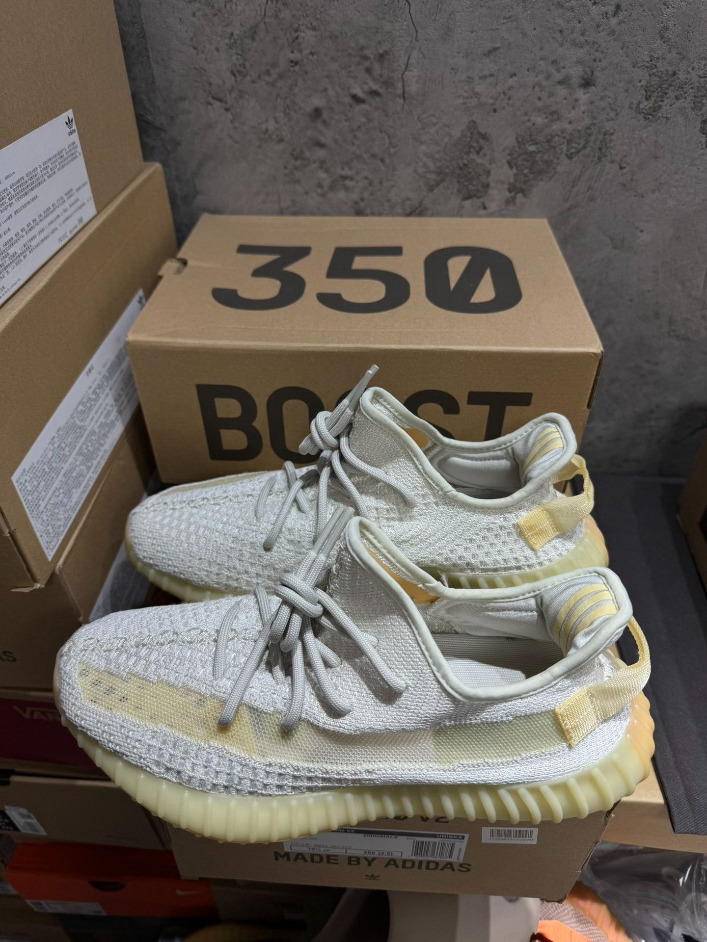 Adidas Adidas Yellow Lowtop Sneakers 35 Men Size US 5 / EU 37 - 1 Thumbnail