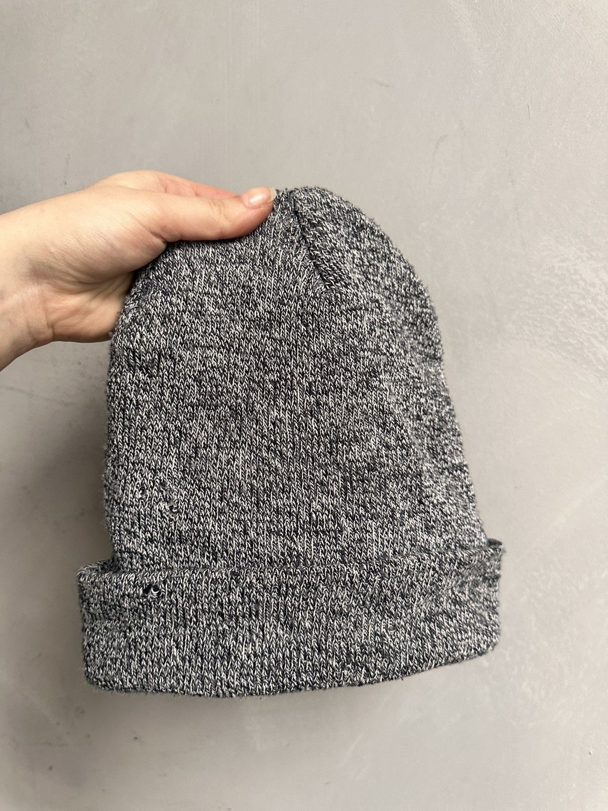 Carhartt Wow 😻 White Beanie Carhartt Y2K Streetwear Outdoor Arcteryx Size ONE SIZE - 8 Thumbnail