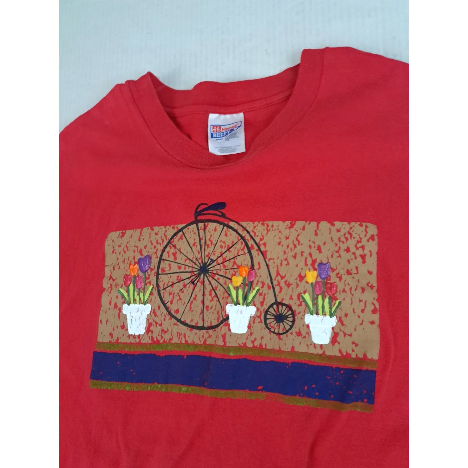 Hanes VINTAGE Hanes T-Shirt Shirt Women 2XL Red Short Sleeve Crew Neck Cotton Canvas Bicycle Flowers Pot Print Vintage 2XL Women Hanes T-Shirt Size XXL / US 16-18 / IT 52-54 - 3 Thumbnail