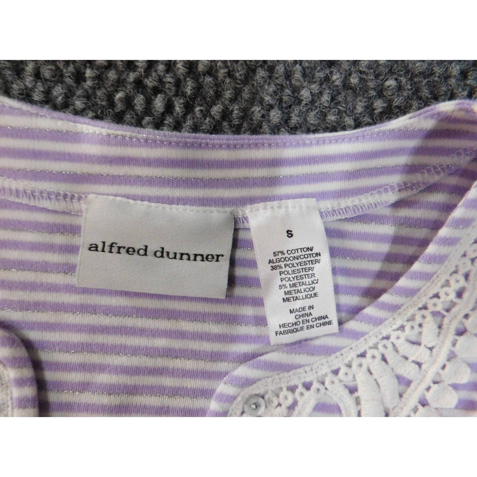Vintage Alfred Dunner Blouse Shirt Womens Small Purple Striped V-Neck Cotton Polyester Casual Knit Short Sleeve Regular Size S / US 4 / IT 40 - 5 Thumbnail