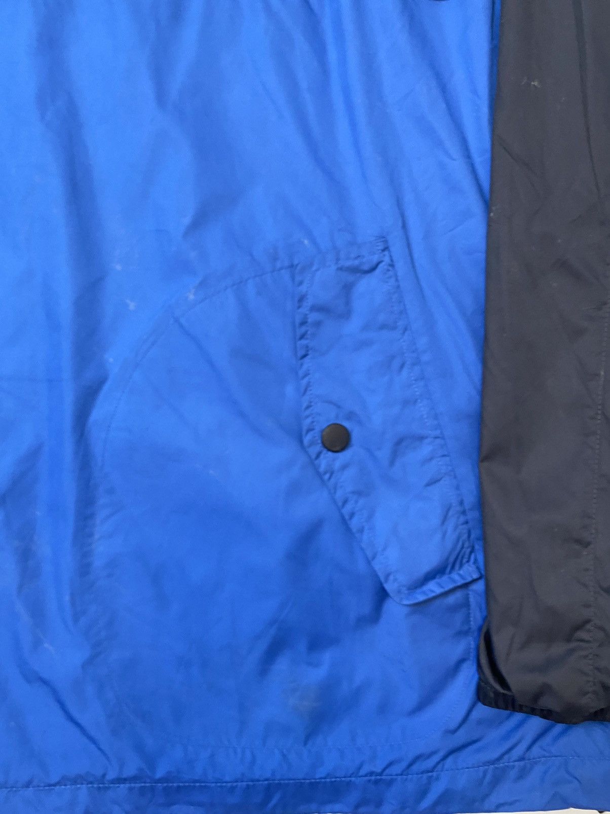 Carhartt Wip Used Carhartt Wip Bluster Jacket SizeXL Blue Black Windproof Size US XL / EU 56 / 4 - 2 Thumbnail