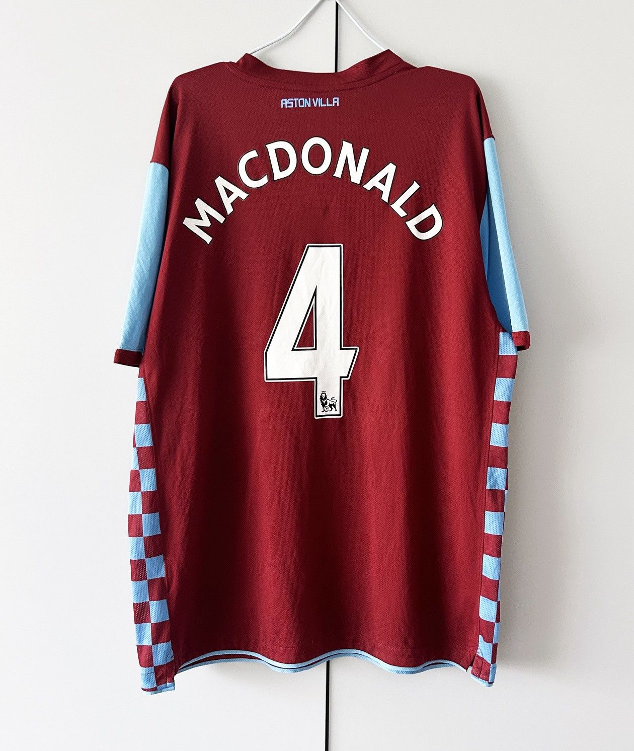 Other Jersey Aston Villa 2011 2012 #4 Macdonald Nike vintage Size US XL / EU 56 / 4 - 1 Thumbnail