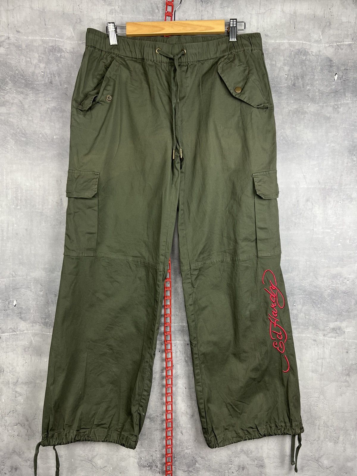 Ed Hardy ED HARDY TRUE TO MY LOVE CARGO PANTS SIZE L Size 33" - 2 Thumbnail