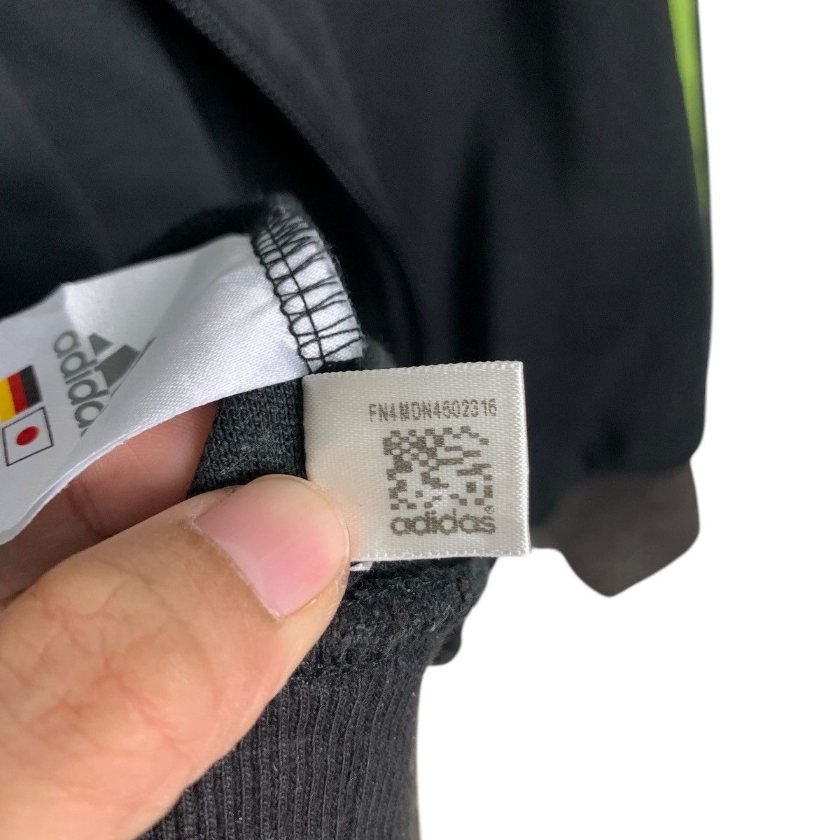 Adidas ADIDAS Embroidery Small Logo Sweater Jacket #1760-C78 Size US M / EU 48-50 / 2 - 19 Thumbnail