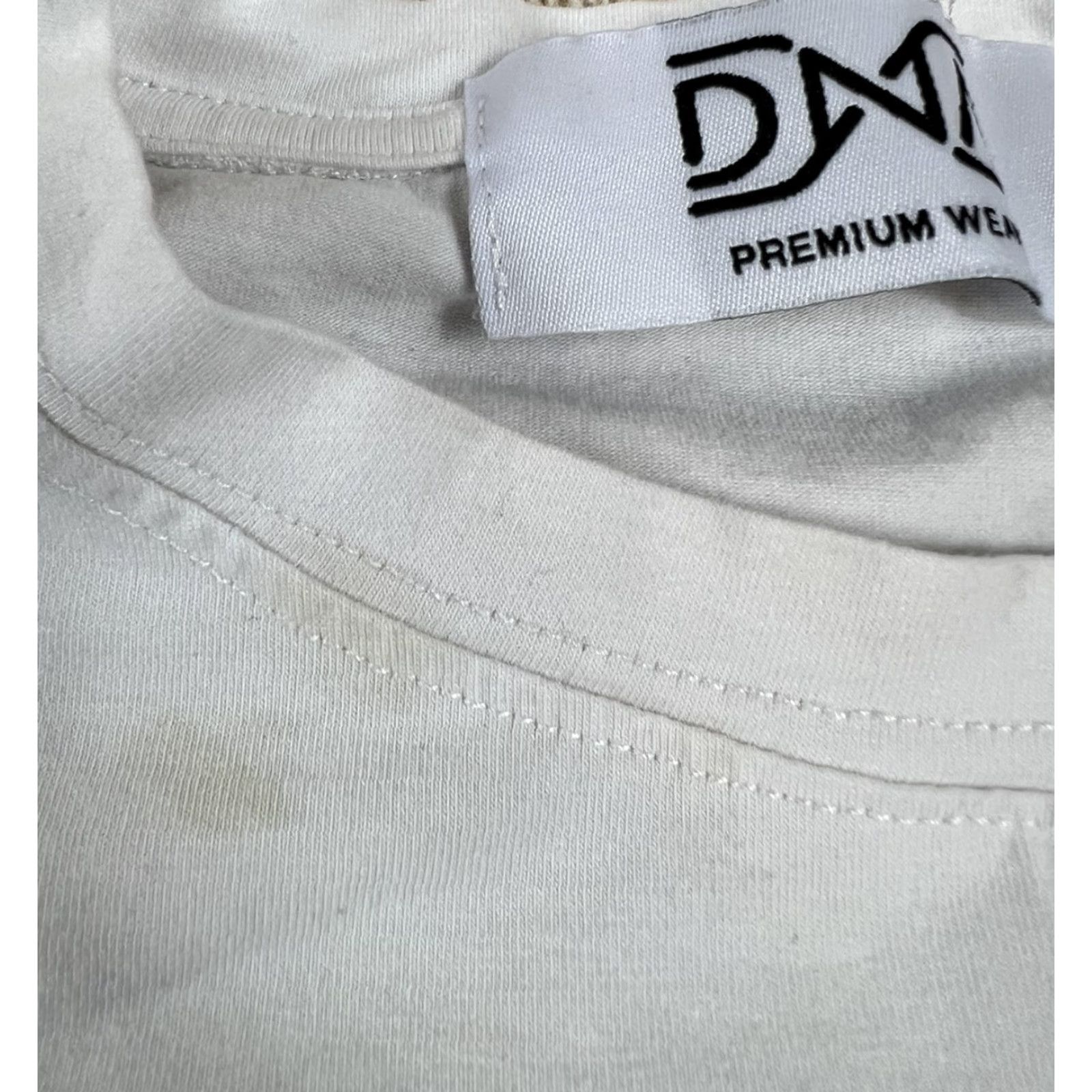 Vintage DNA Premium Mens T-Shirt White Small Black Panther Graphic Shirt S Mens Black Panther White T-Shirt DNA Premium Size US S / EU 44-46 / 1 - 4 Thumbnail
