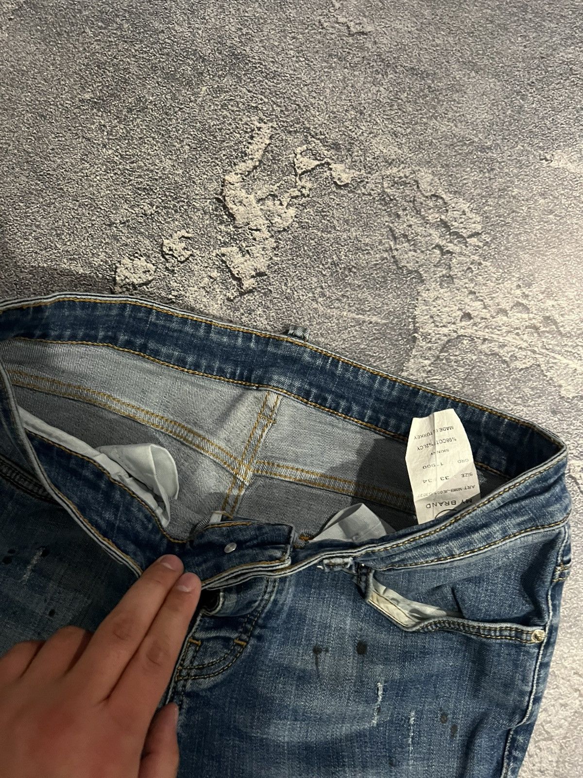 Japanese Brand Vintage Japanese Conceptual Skinny Relaxed Faded Jean Size US 32 / EU 48 - 4 Thumbnail