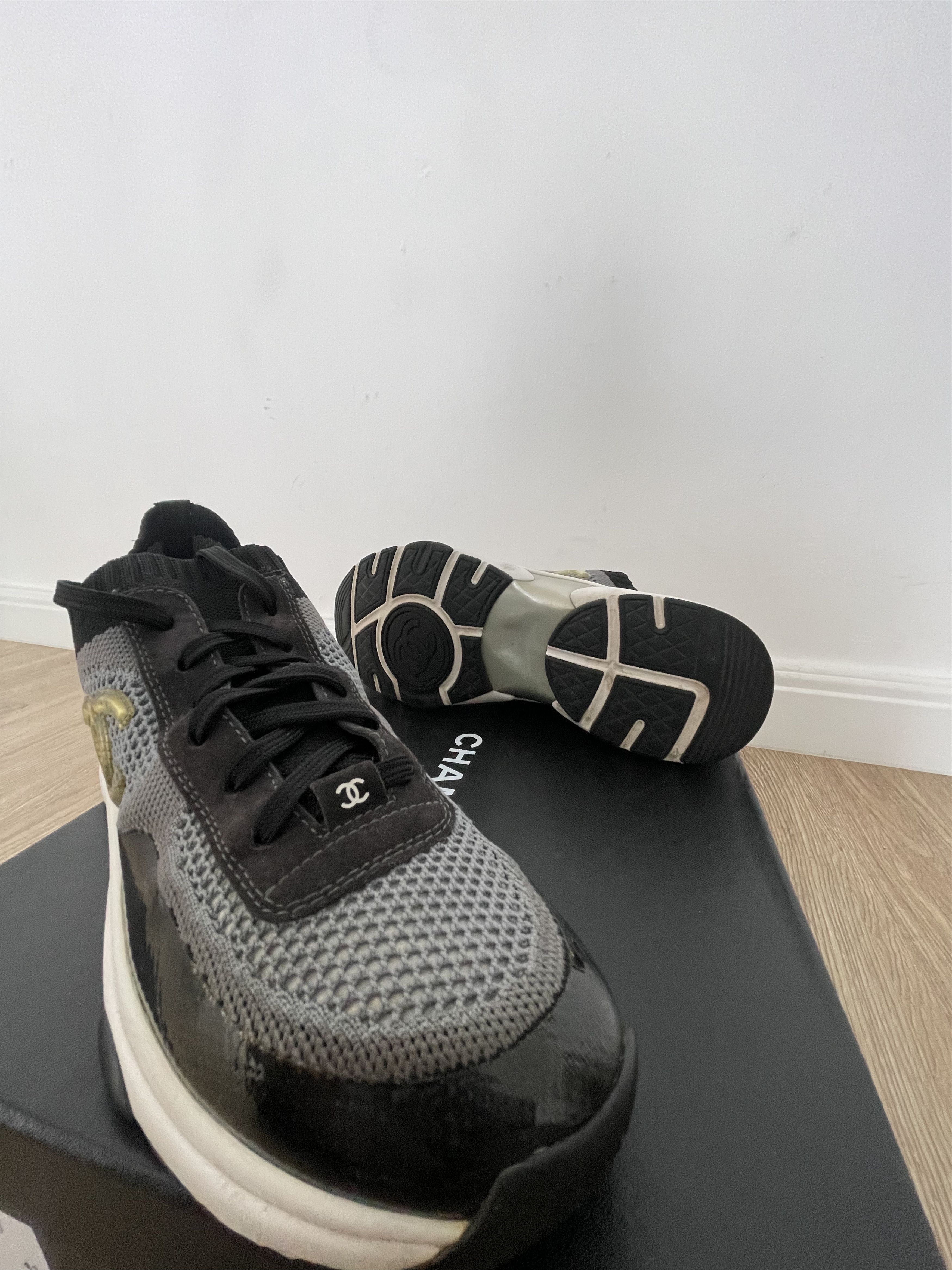 Chanel Chanel CC Tweed Sneakers Size US 8 / EU 41 - 3 Thumbnail