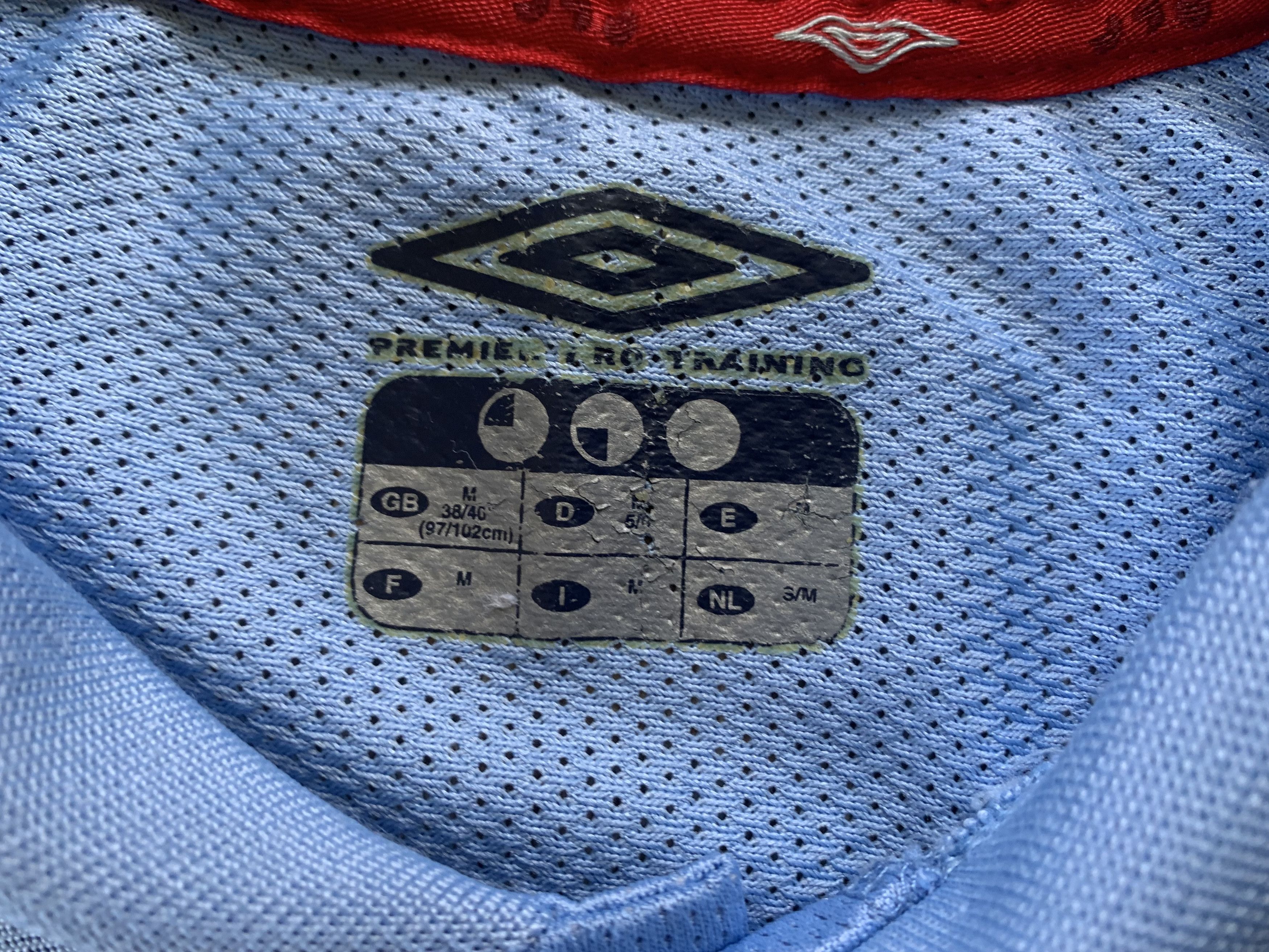 Umbro Vintage Umbro England Football Shirt 2002-2004 Size US M / EU 48-50 / 2 - 6 Thumbnail