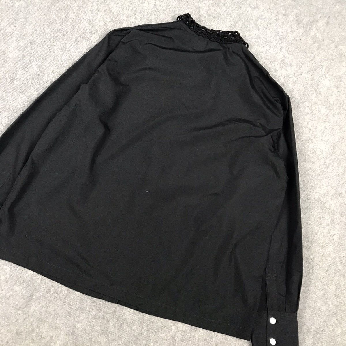 Issey Miyake TSUMORI CHISATO BY ISSEY MIYAKE BUTTON UP BLACK SHIRT Size M / US 6-8 / IT 42-44 - 6 Thumbnail