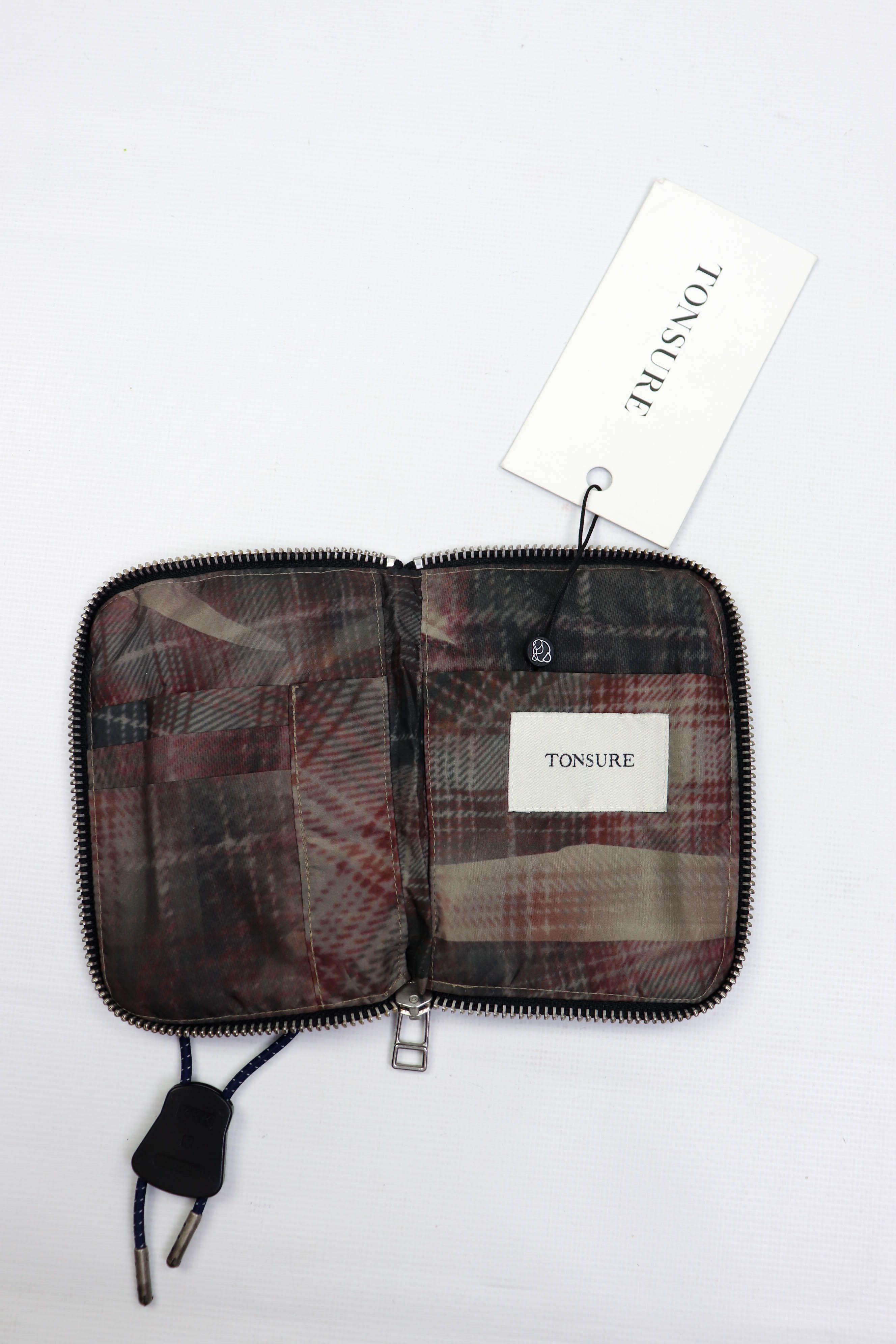 Tonsure Tonsure S/S 2019 Crunched Check Reflective Cord Wallet Size ONE SIZE - 5 Thumbnail