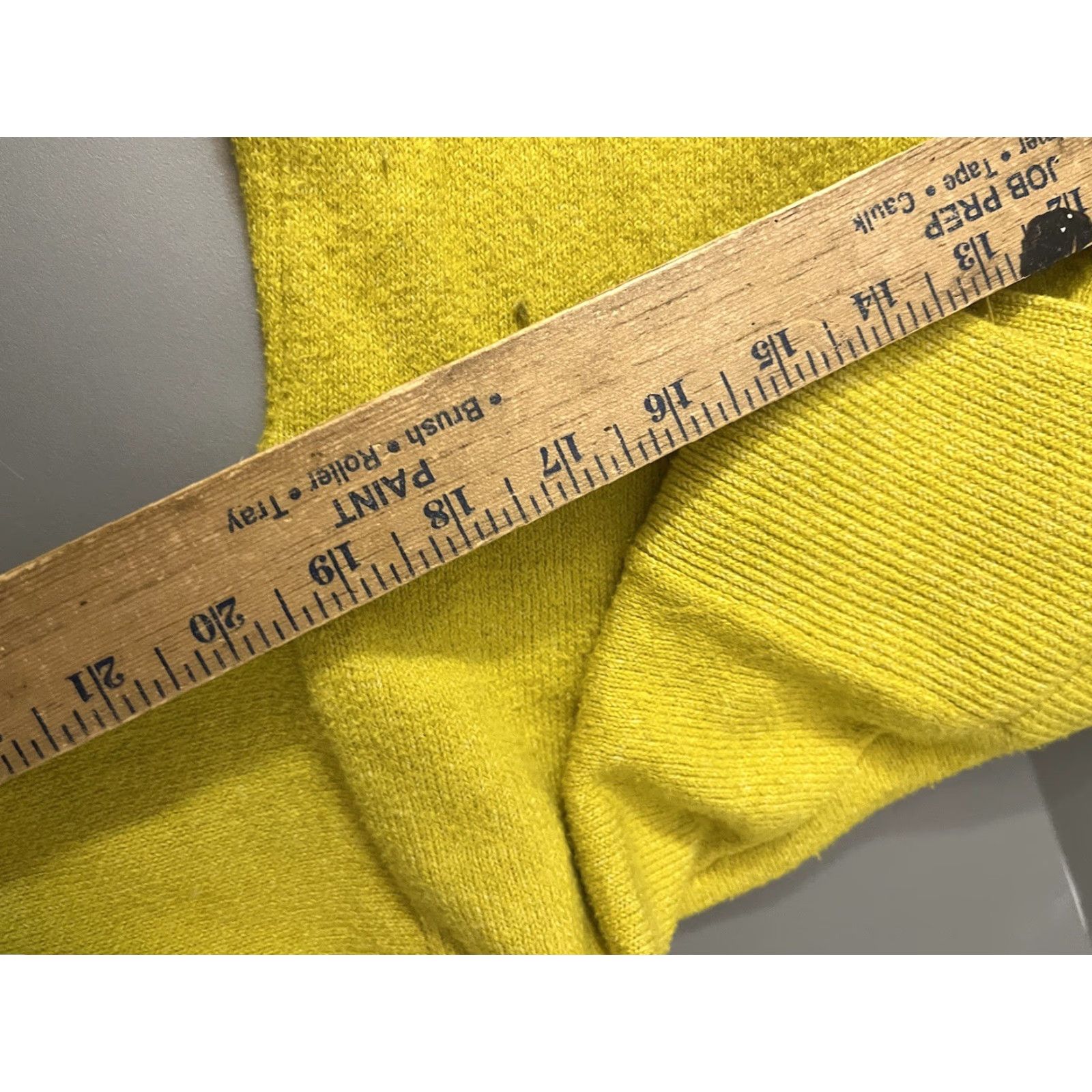 Banana Republic Banana Republic Sweater Teens M Bright Yellow Cotton Blend V-Neck Pullover Long Sleeve Size US M / EU 48-50 / 2 - 6 Thumbnail