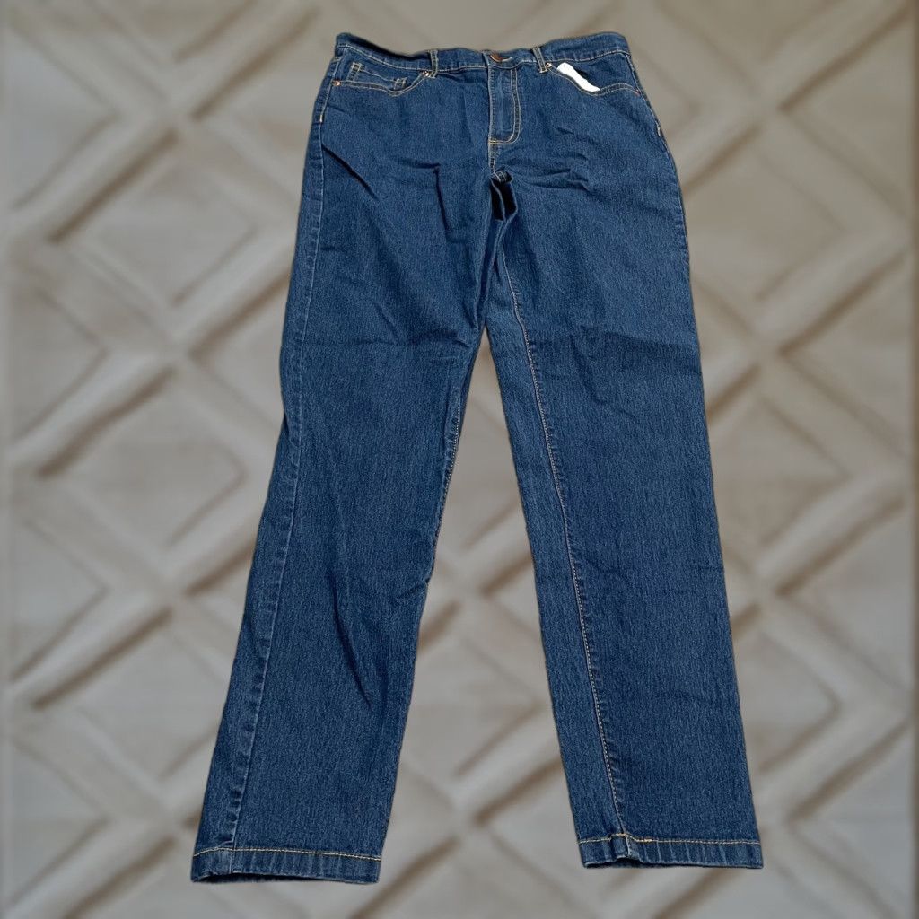 Forever 21 FOREVER 21 Jeans Denim Blue Dark Wash High Rise Tapered Leg 29 30x28 Womens Size 29" - 1 Thumbnail