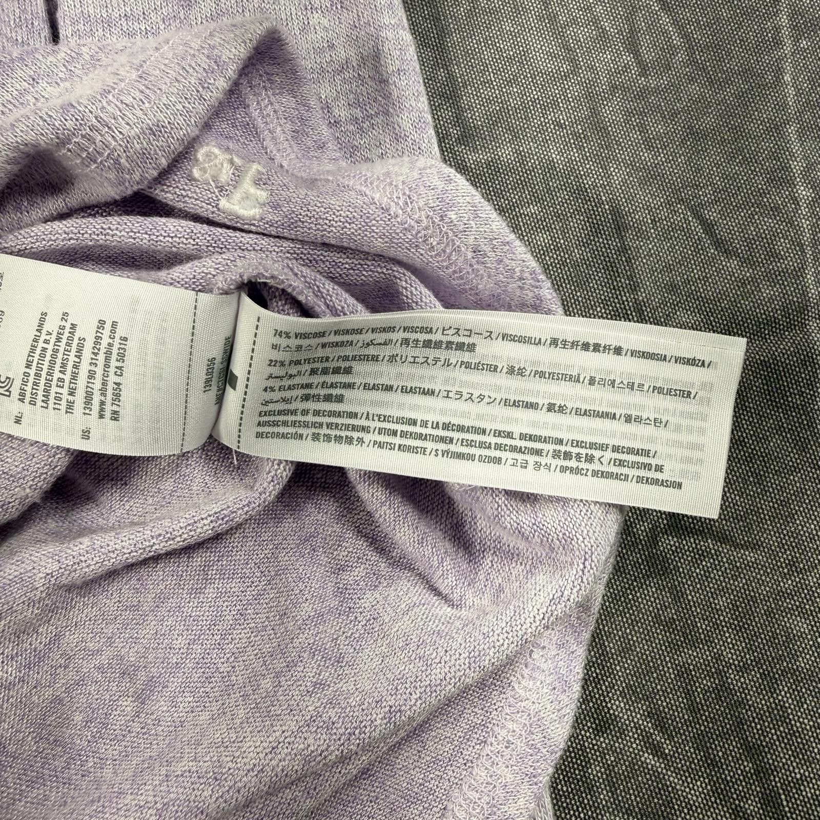 Abercrombie & Fitch Abercrombie Shirt Women's M Purple Long Sleeve V-Neck Size M / US 6-8 / IT 42-44 - 7 Thumbnail