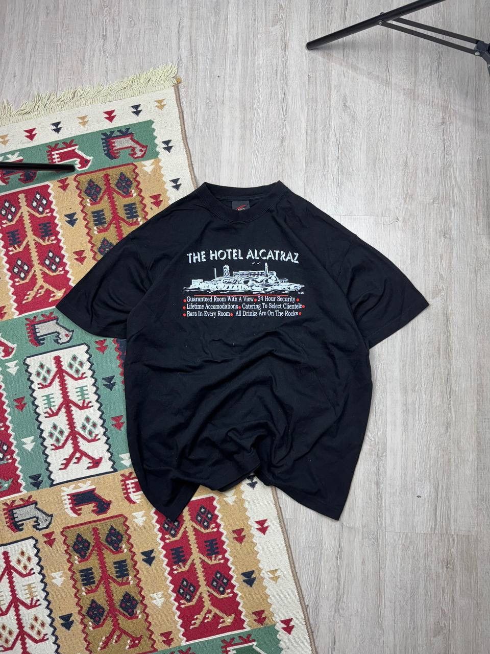 Japanese Brand × Vintage Vintage The Hotel Alcatraz Y2K Tee T shirt Size US XL / EU 56 / 4 - 1 Thumbnail
