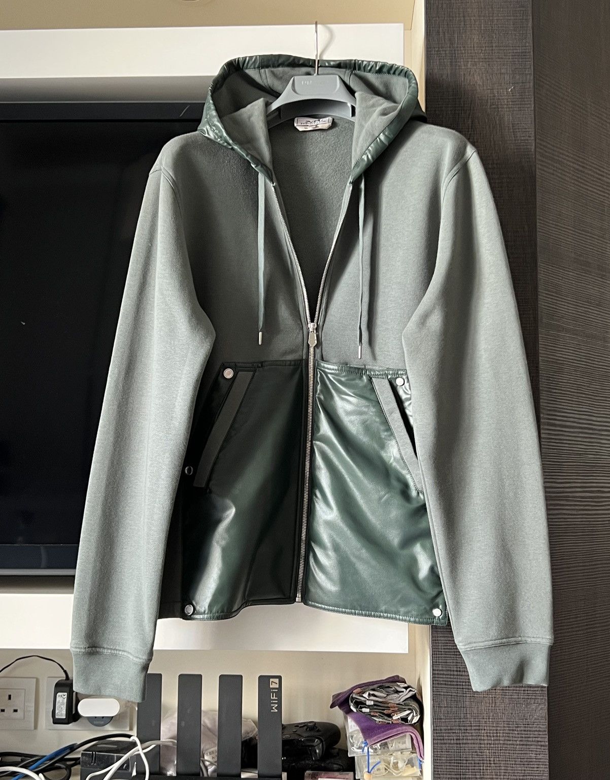 Hermes Hermes Men Zipper Bi Material Sweat Size US M / EU 48-50 / 2 - 1 Thumbnail