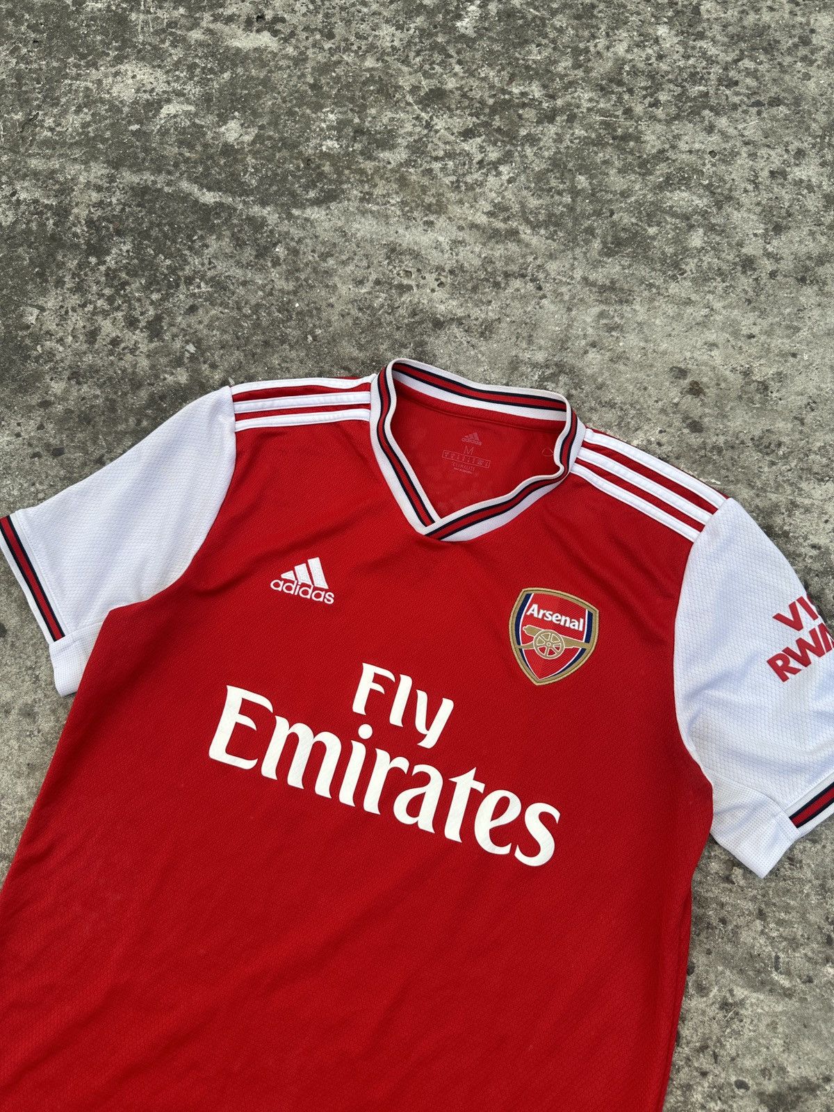 Adidas Adidas Arsenal Soccer Jersey Streetwear Rare 19/20 M Size US M / EU 48-50 / 2 - 2 Thumbnail