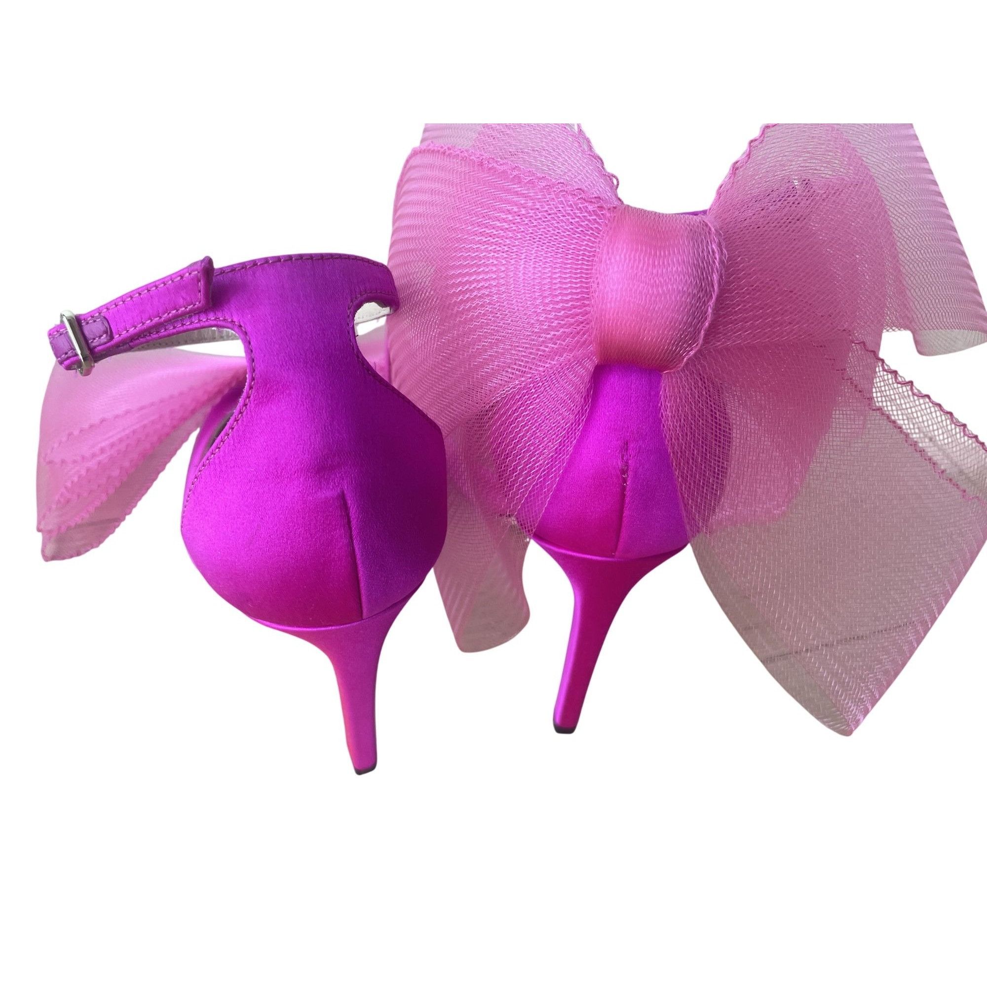 Jimmy Choo Jimmy Choo Pink Satin Pointed Toe Heels With Oversized Bow & Size US 7 / IT 37 - 4 Thumbnail