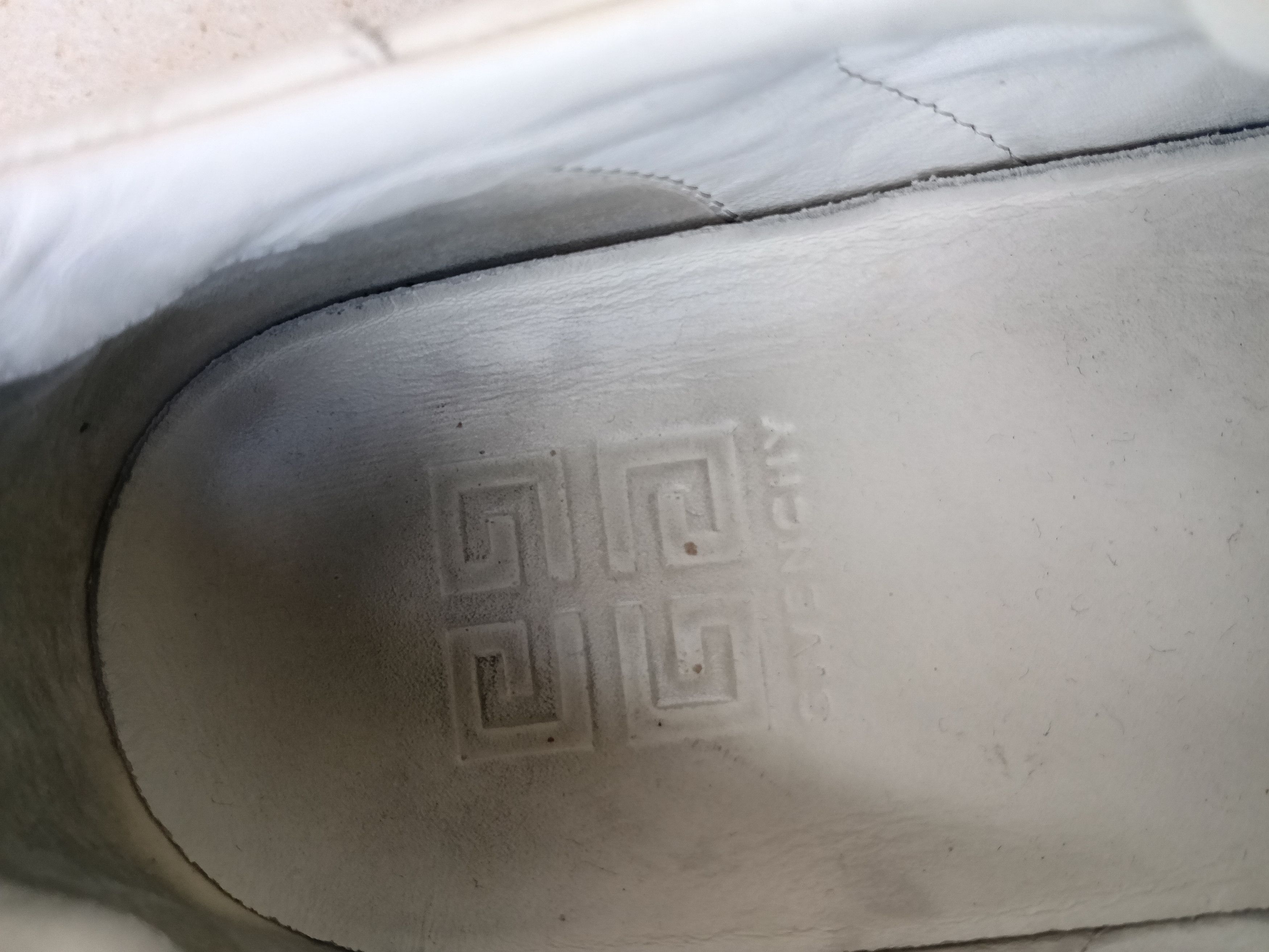 Givenchy Givenchy town leather sneakers Size US 8 / EU 41 - 17 Thumbnail