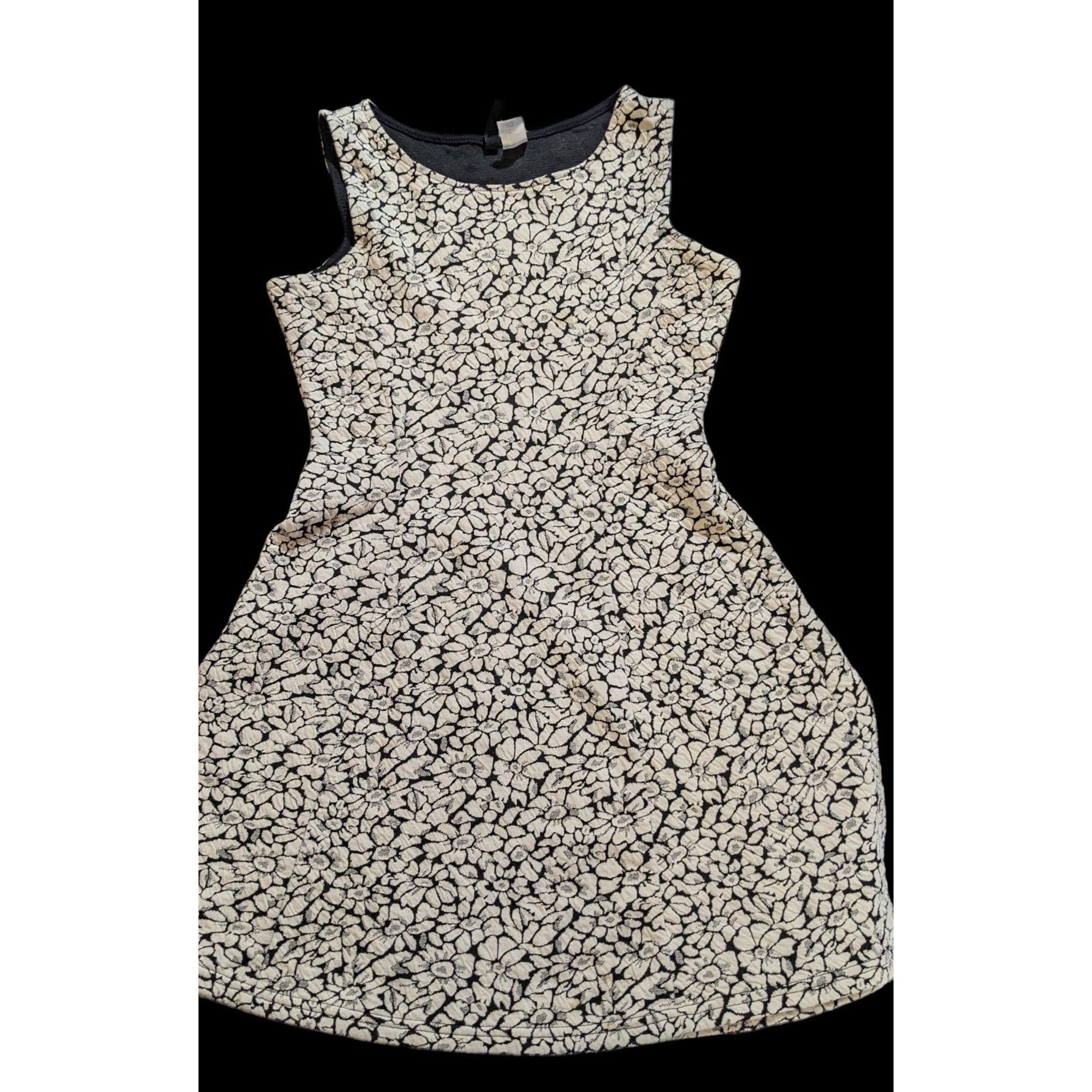 Divided Divided H&M Daisy Dress Size M / US 6-8 / IT 42-44 - 3 Thumbnail