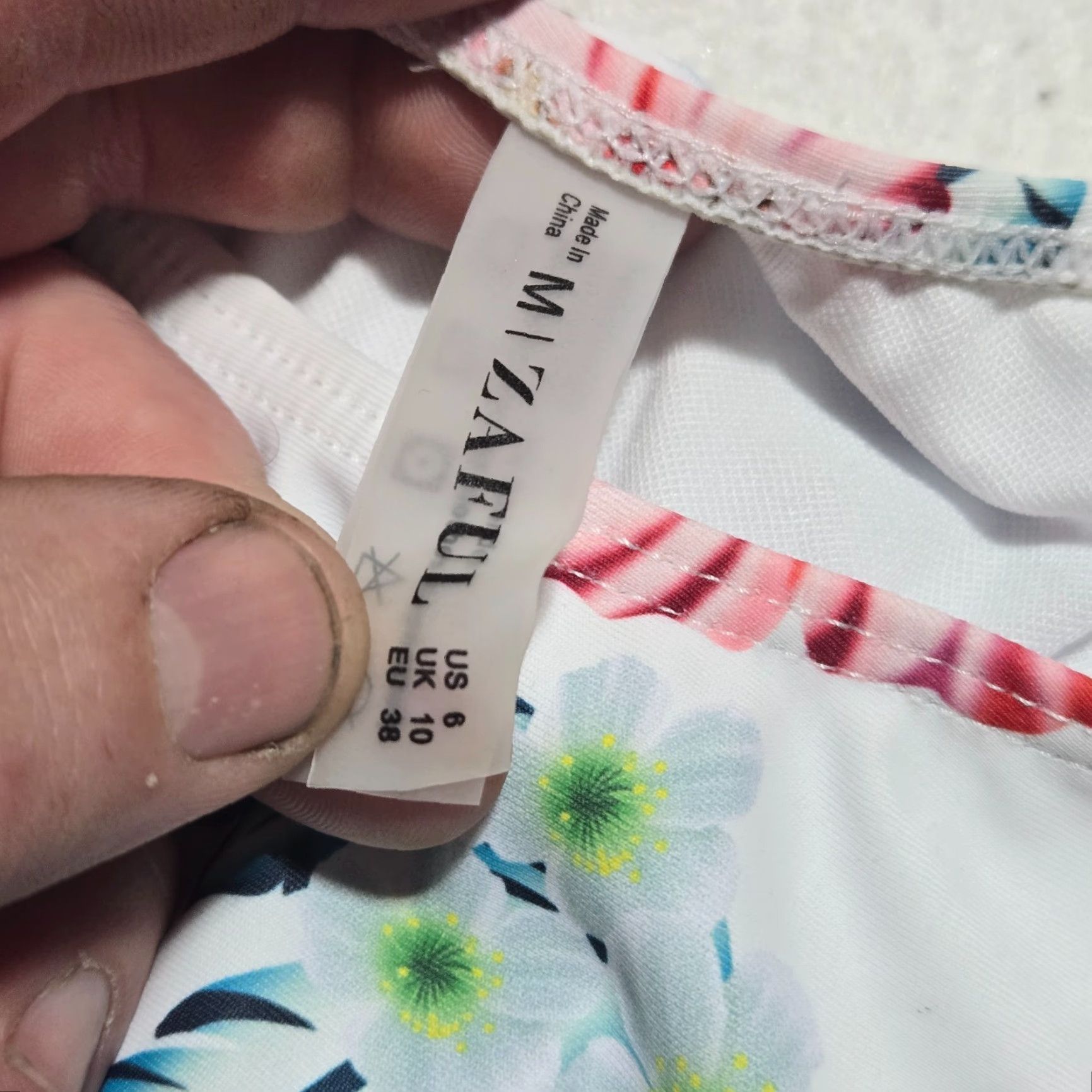 ZAFUL NEW Zaful White Floral Bikini Swim Bottom Women's 6 Adults Womens 2 Piece Flower 6 Bikini Bottoms Girls Mens Size 28" / US 6 / IT 42 - 3 Thumbnail