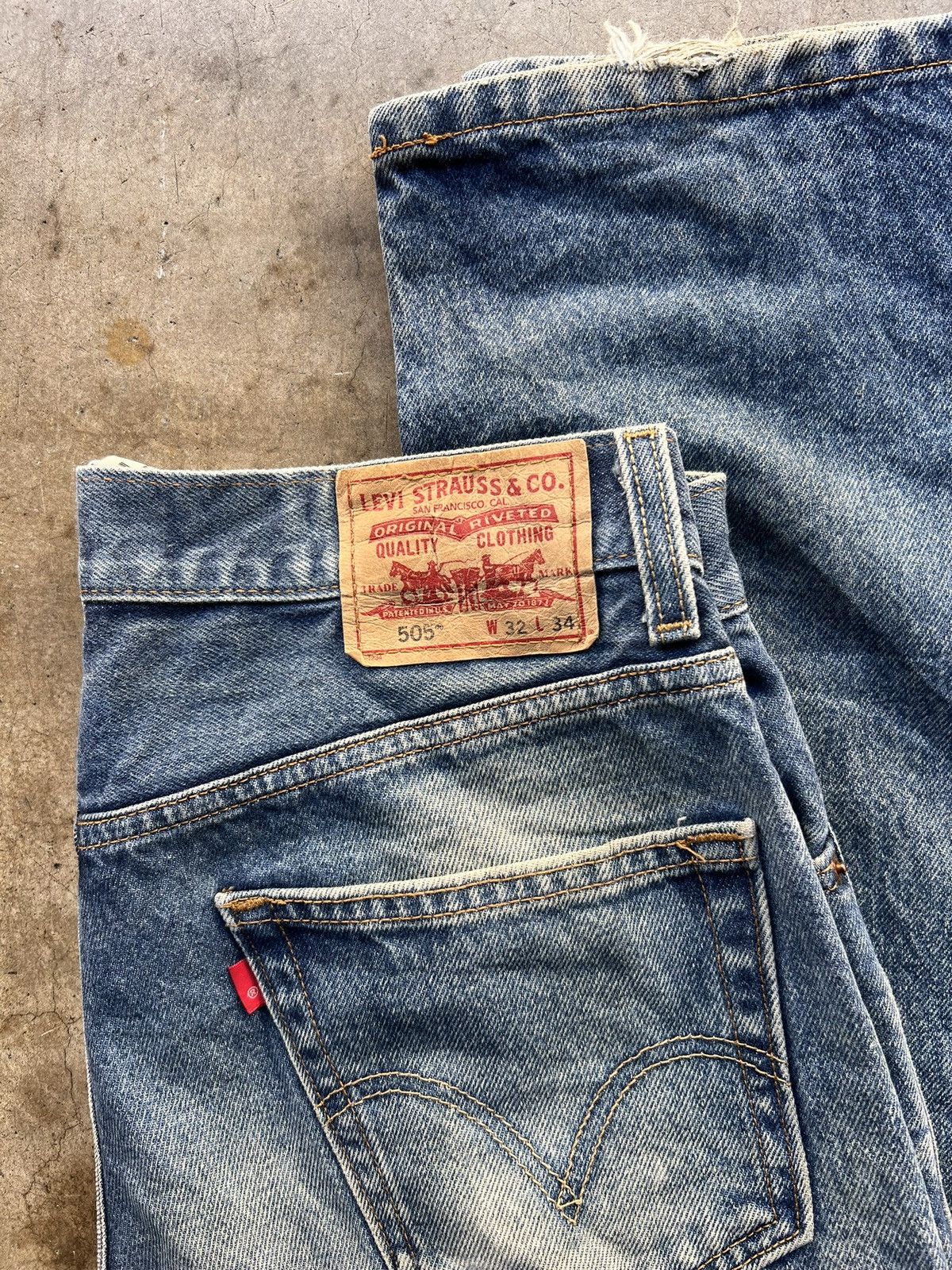 Other × Vintage LEVIS 505 DARK BLUE WASHED DENIM Size US 32 / EU 48 - 5 Thumbnail