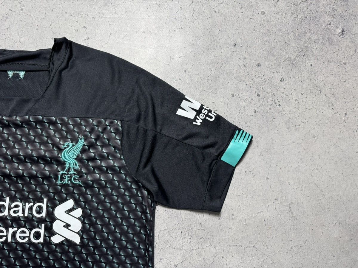 New Balance New Balance FC Liverpool 2019/2020 Vintage Soccer Jersey Size US M / EU 48-50 / 2 - 2 Thumbnail