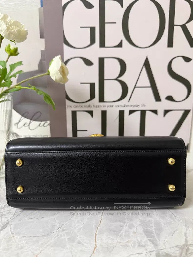 Givenchy Givenchy Black and Gold Kelly Handbag Size ONE SIZE - 5 Thumbnail