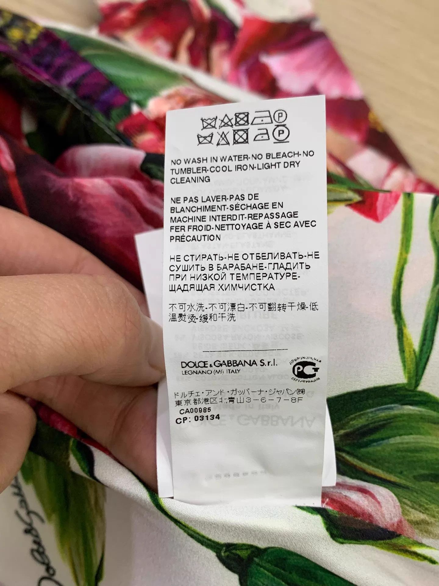 Dolce & Gabbana D&G Rose Print Women's Skirt 40 NWT Size 27" / US 4 / IT 40 - 7 Thumbnail