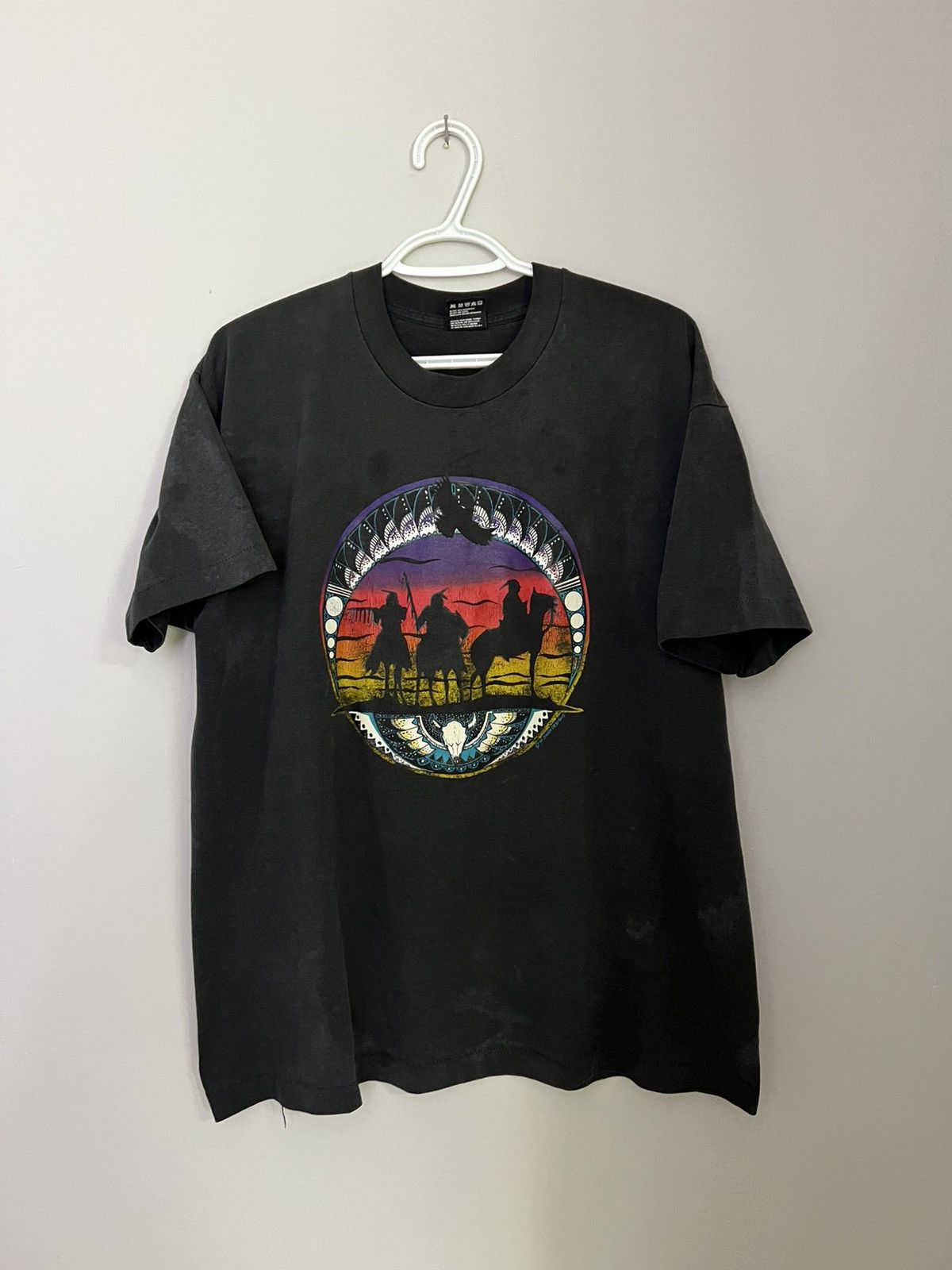 Fruit Of The Loom Vintage 1994 Faded Black Aztec Indigenous Single Stitch Tee Size US XL / EU 56 / 4 - 1 Thumbnail