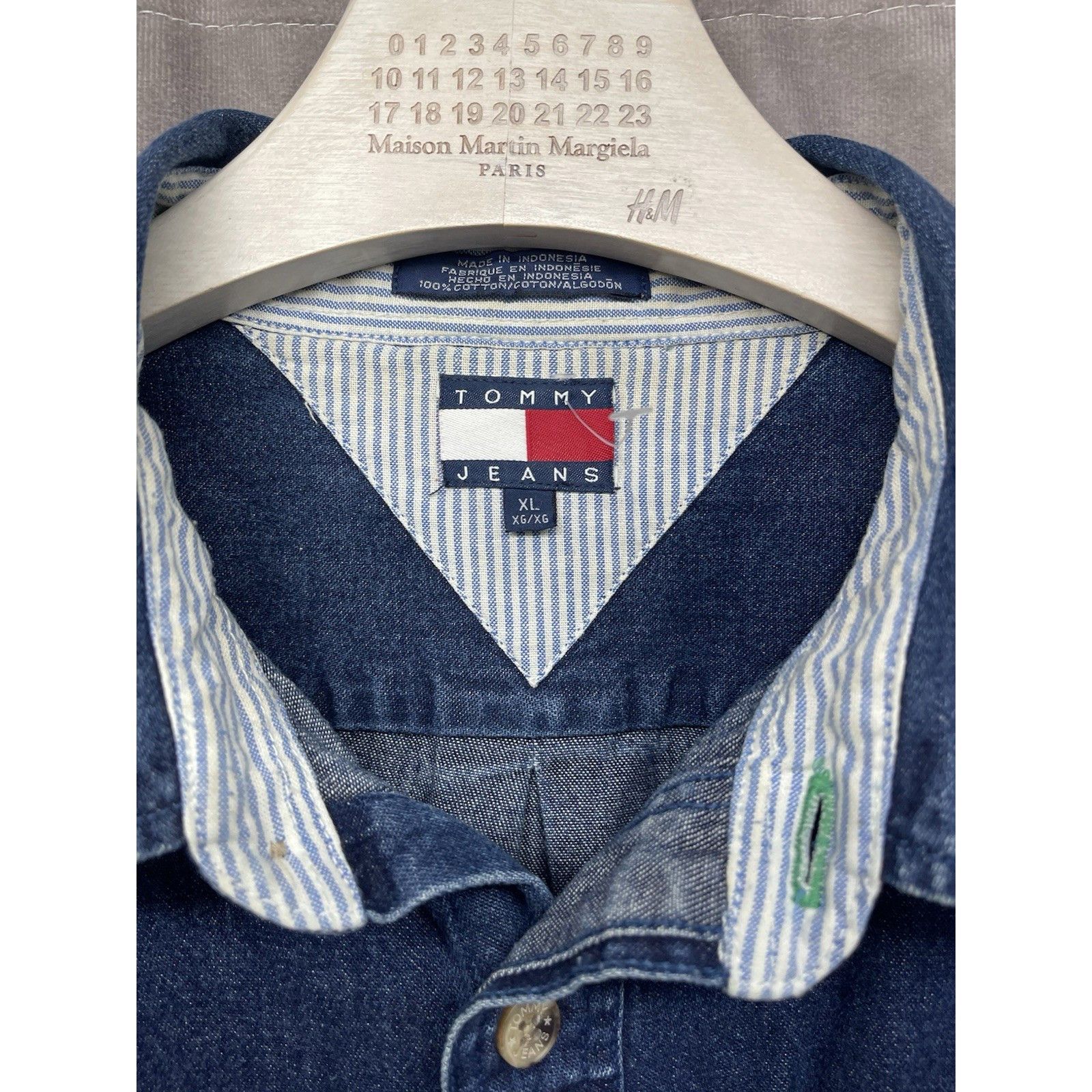 Other VTG 90s Tommy Jeans Denim Shirt XL Blue Big Flag Logo Patch Size US XL / EU 56 / 4 - 6 Thumbnail
