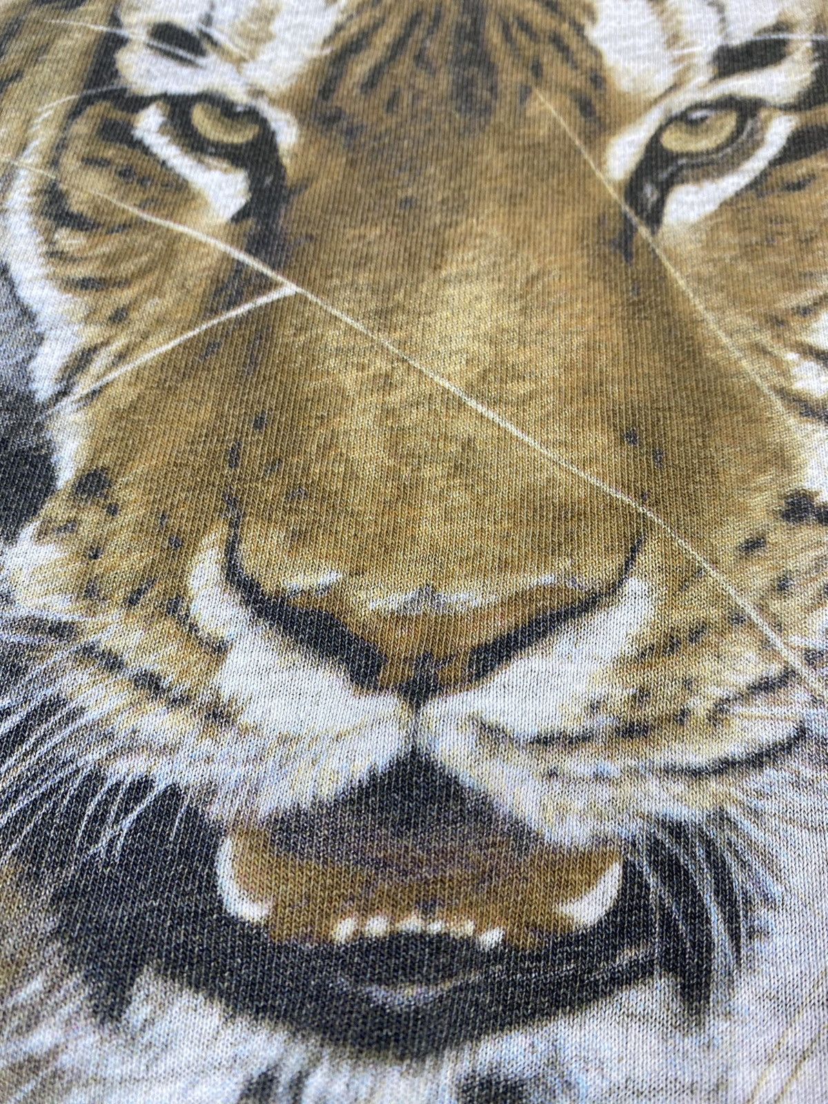 Designer × The Mountain Vintage 90s The Mountain Tiger Print Tee Size US XL / EU 56 / 4 - 8 Thumbnail